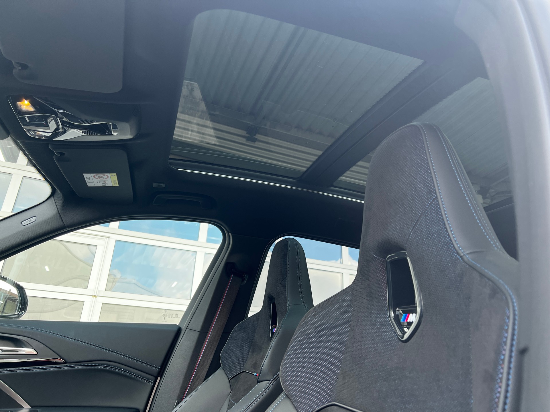 BMW X1 xDrive M35i M SPORTPAKET PRO-image-6