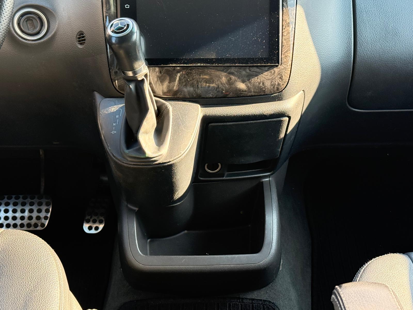 MERCEDES-BENZ Viano 3.0 CDI Blue Efficiency Avantgarde L A *** 8 PLACES ***-image-24