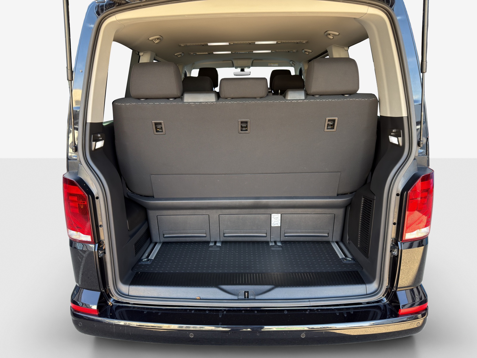 VW T6.1 Multivan 2.0 TDI Family DSG-image-12