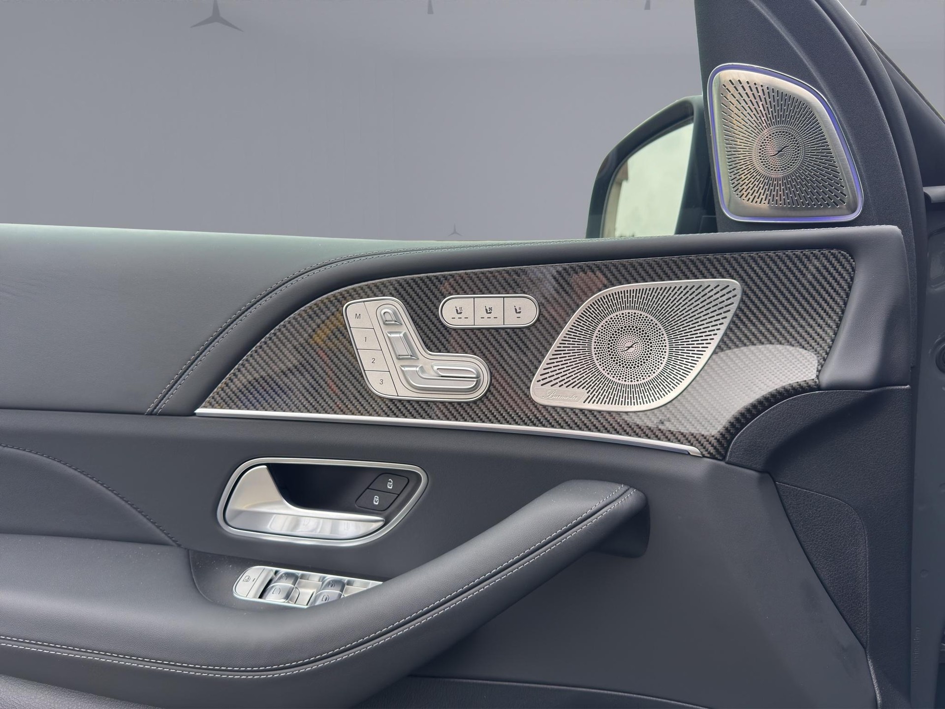 MERCEDES-BENZ GLS 63 AMG 4matic+-image-21