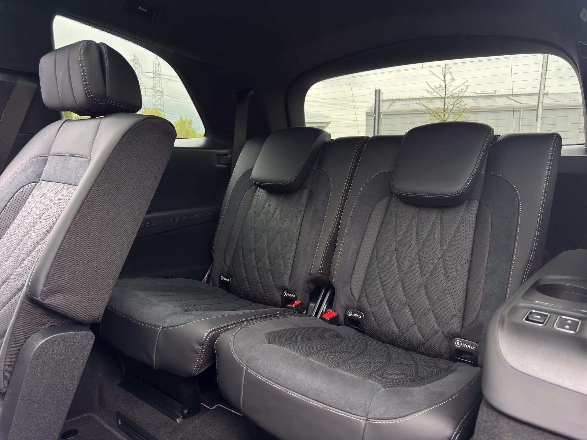 MERCEDES-BENZ GLS 63 AMG 4matic+-image-25