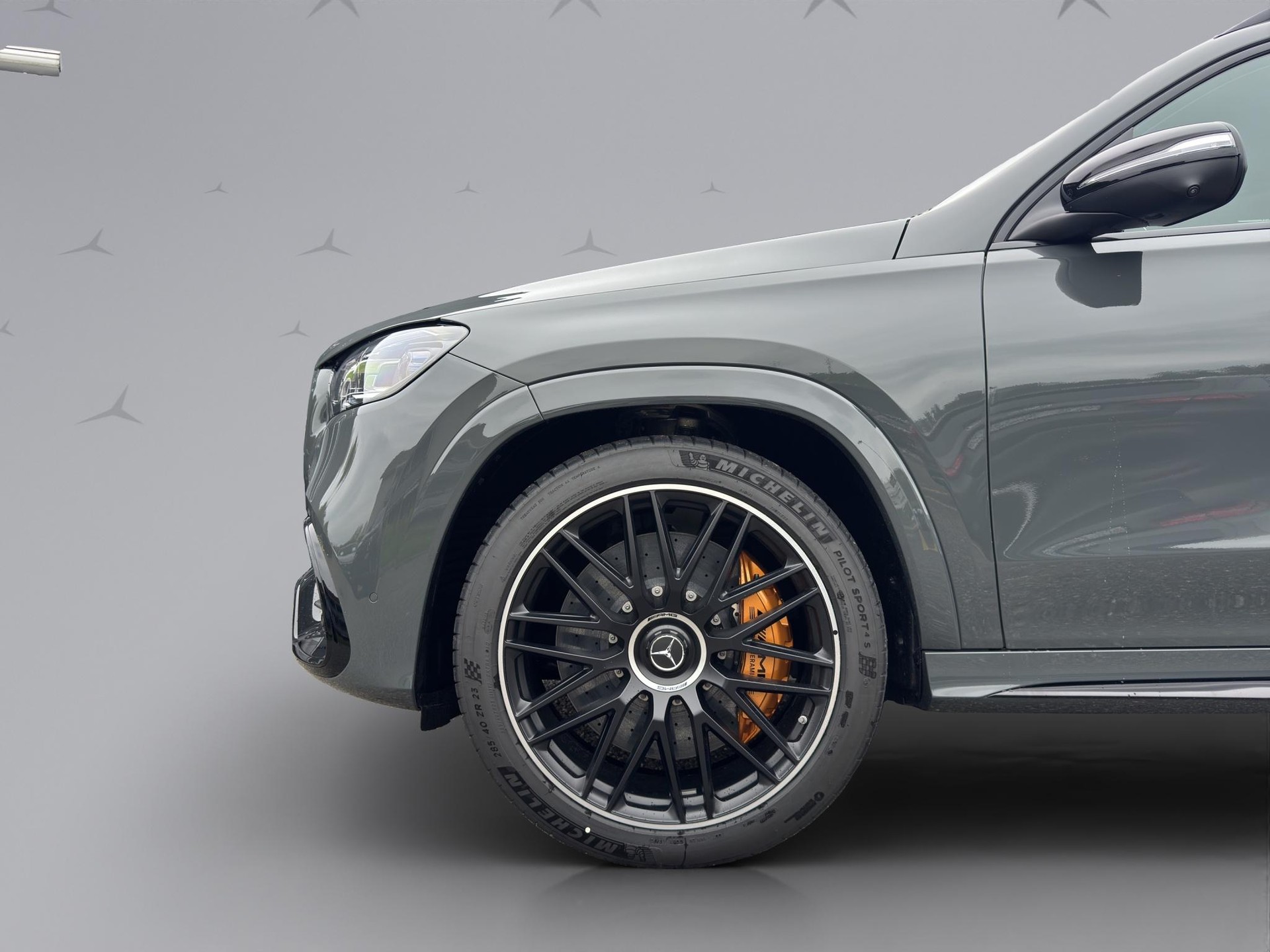 MERCEDES-BENZ GLS 63 AMG 4matic+-showroom-element-3