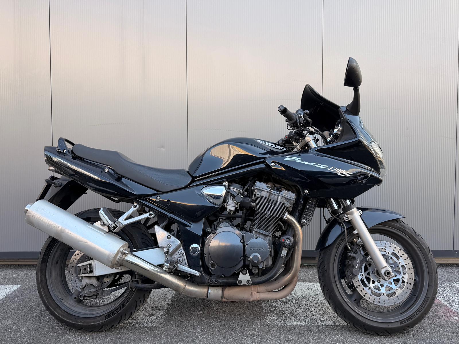 SUZUKI GSF 1200 S Bandit-image-0