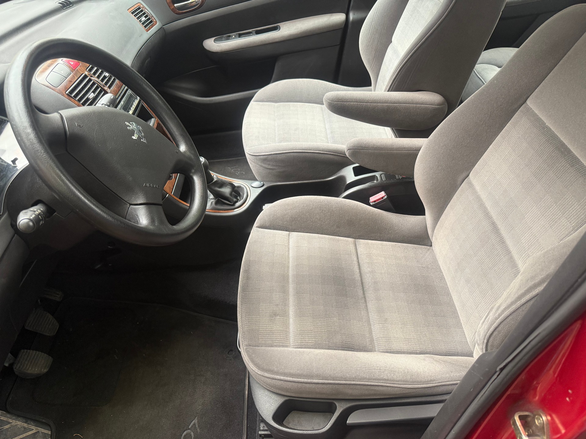 PEUGEOT 307 2.0 16V XSi-image-8