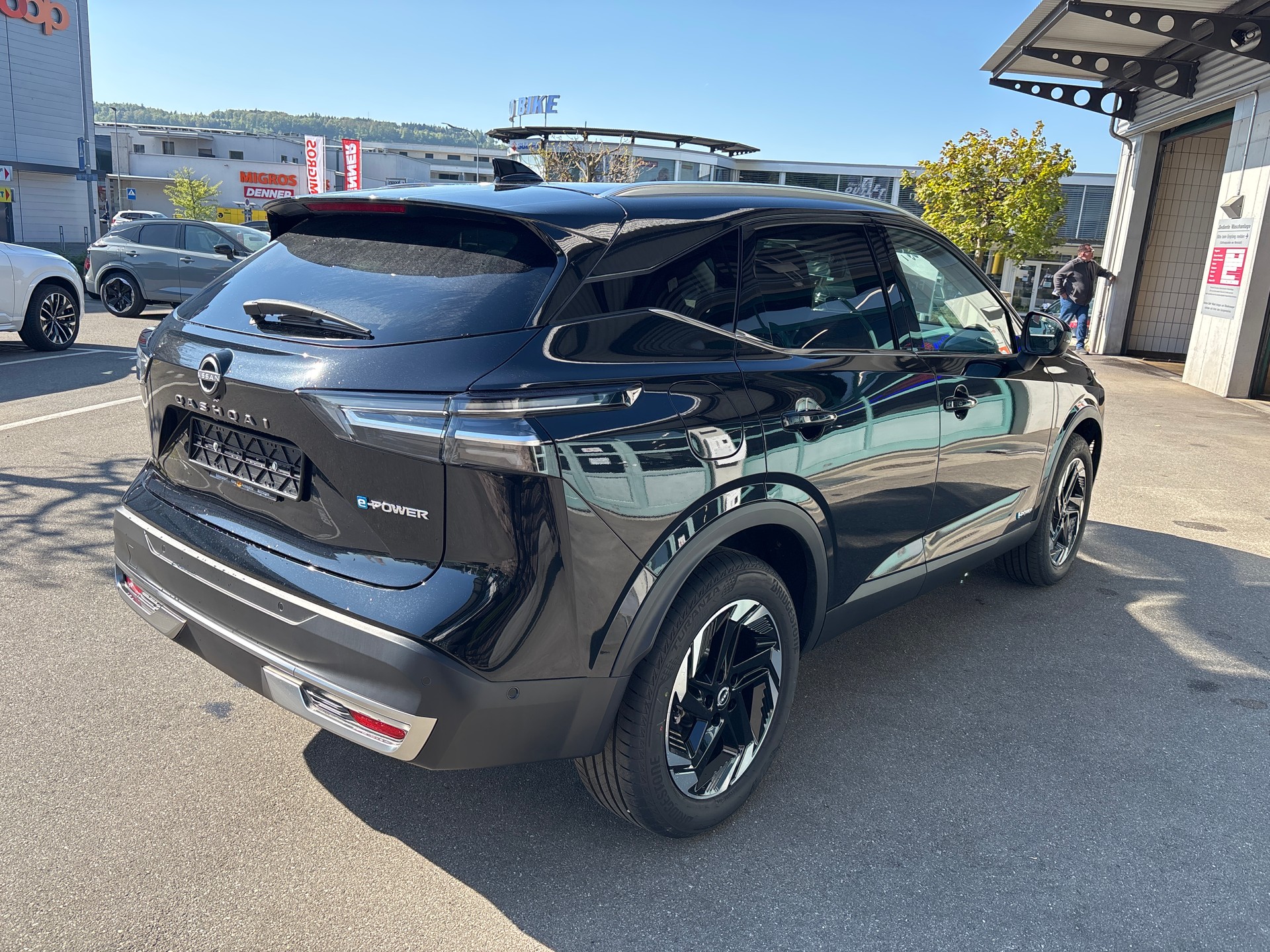 NISSAN Qashqai 1.5 VC-T e-Power N-Connecta-image-5