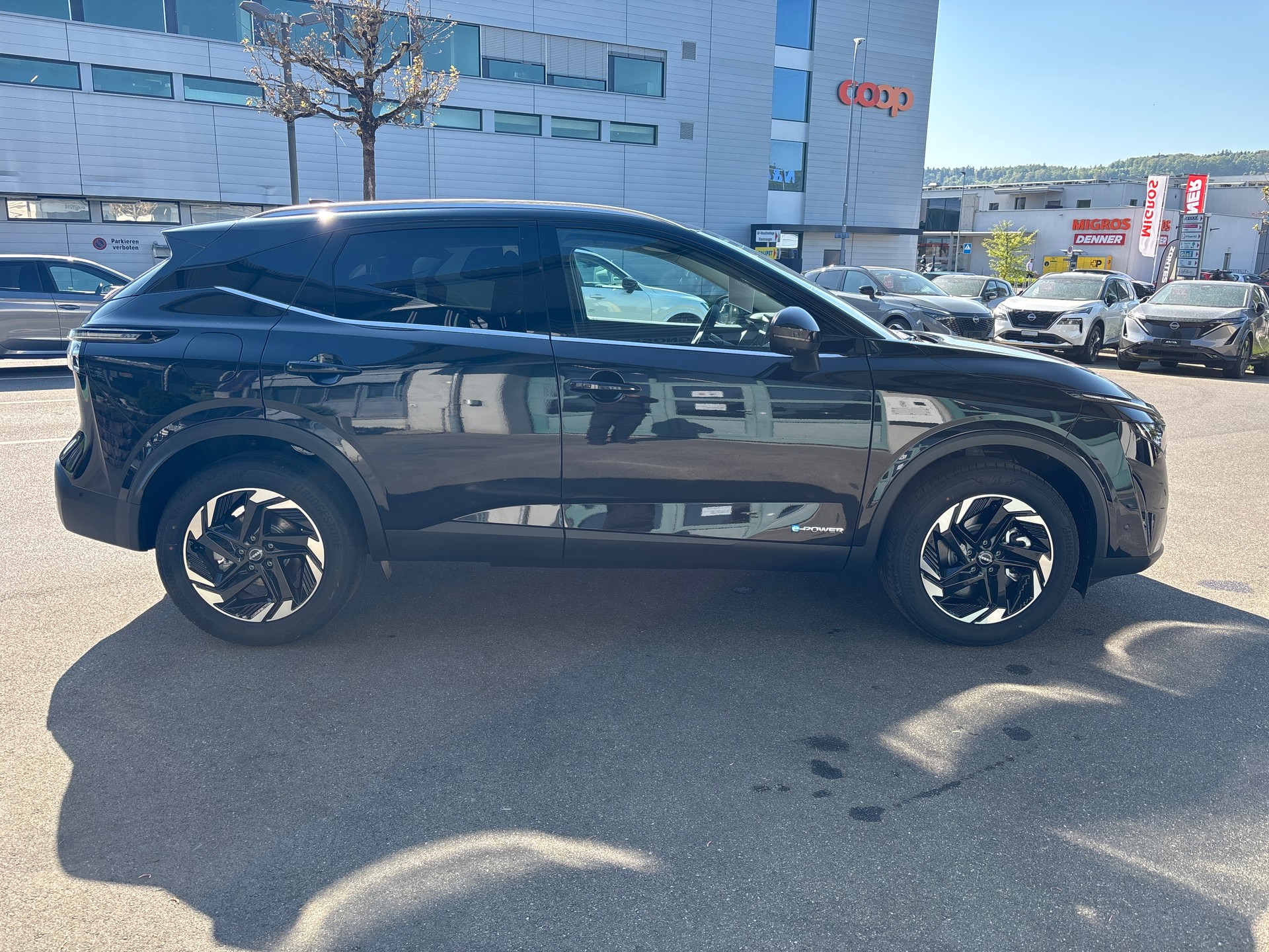 NISSAN Qashqai 1.5 VC-T e-Power N-Connecta-image-4