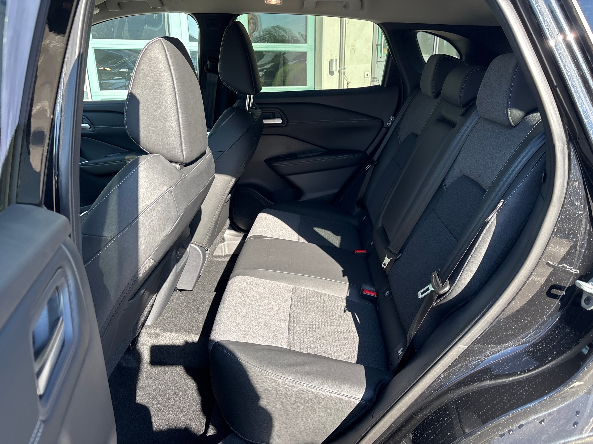 NISSAN Qashqai 1.5 VC-T e-Power N-Connecta-image-15