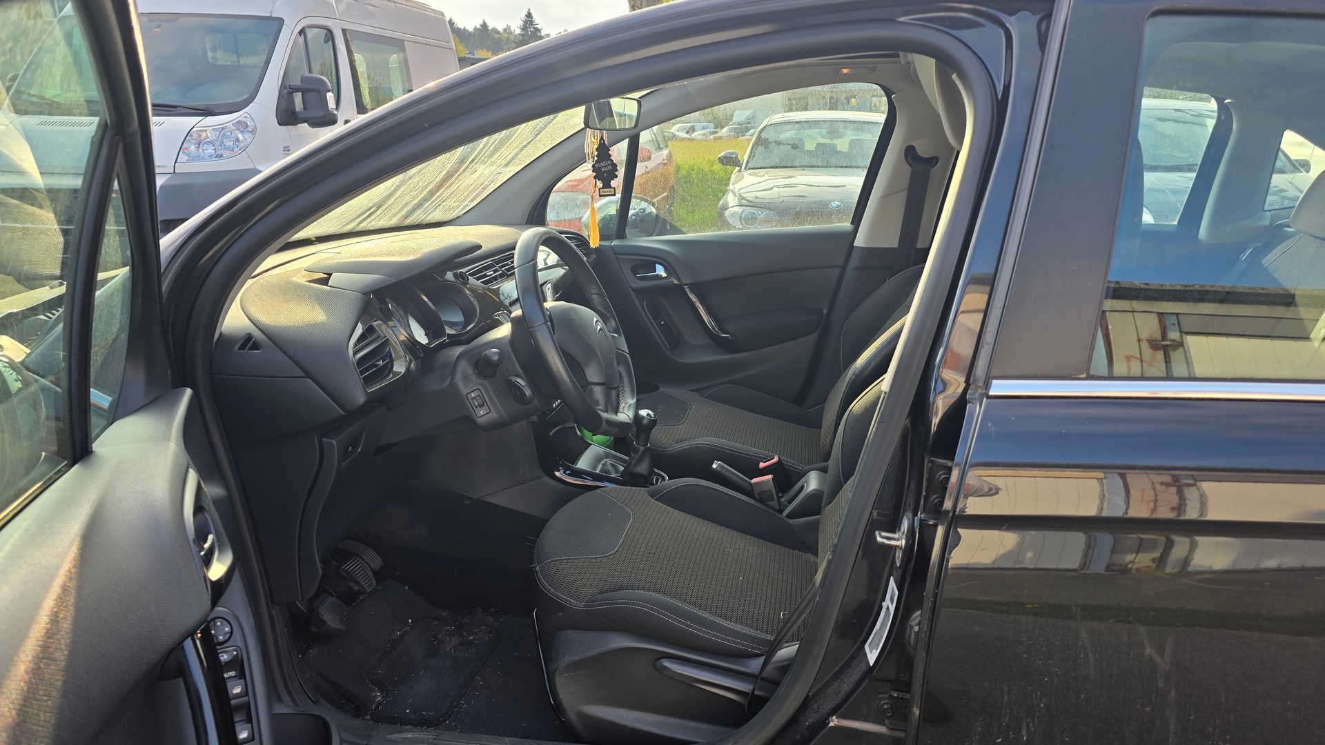 CITROEN C3 1.4i 16V Exclusive-image-5