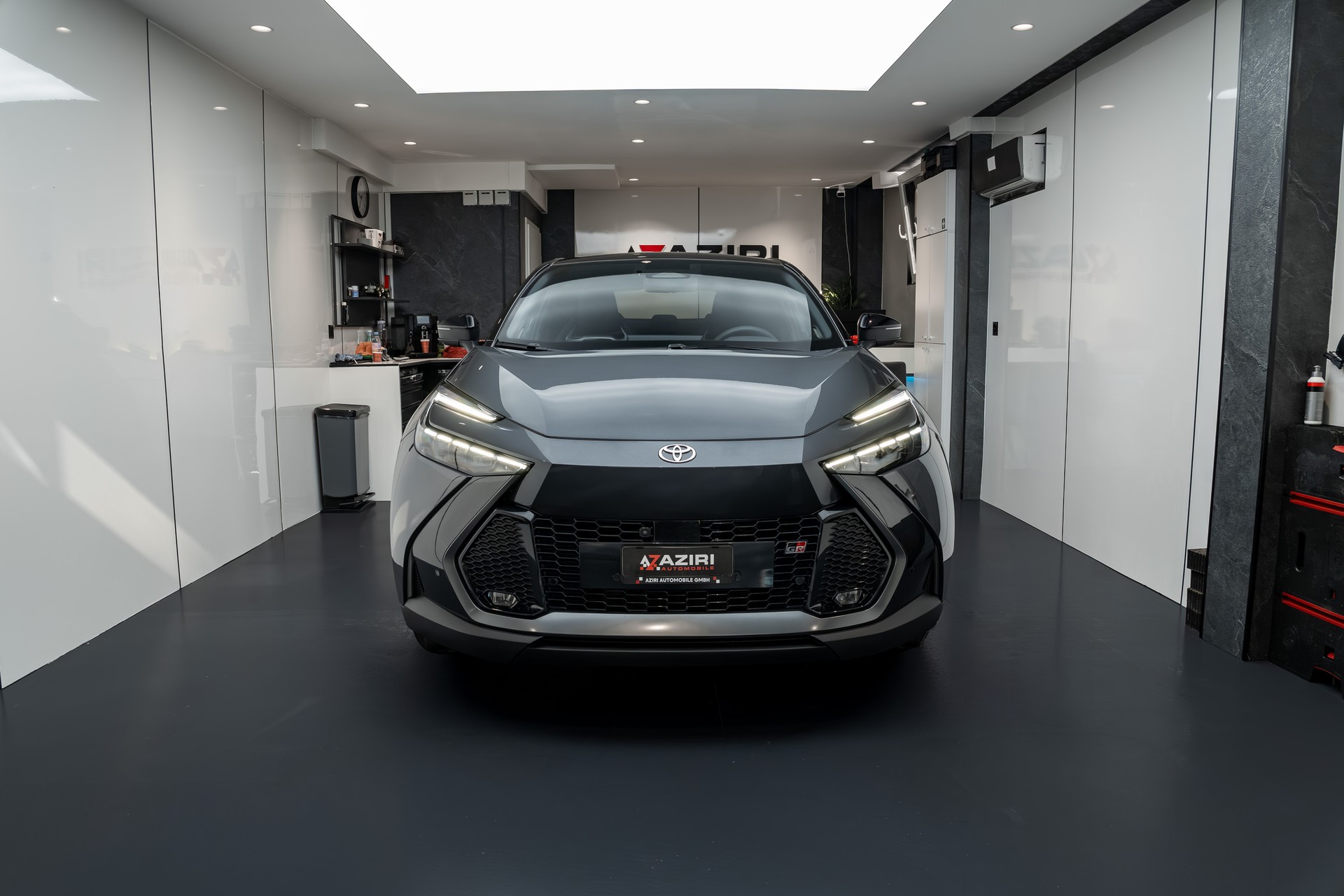 TOYOTA C-HR 2.0 HSD CVT GR Sport Premiere 4WD-showroom-element-1