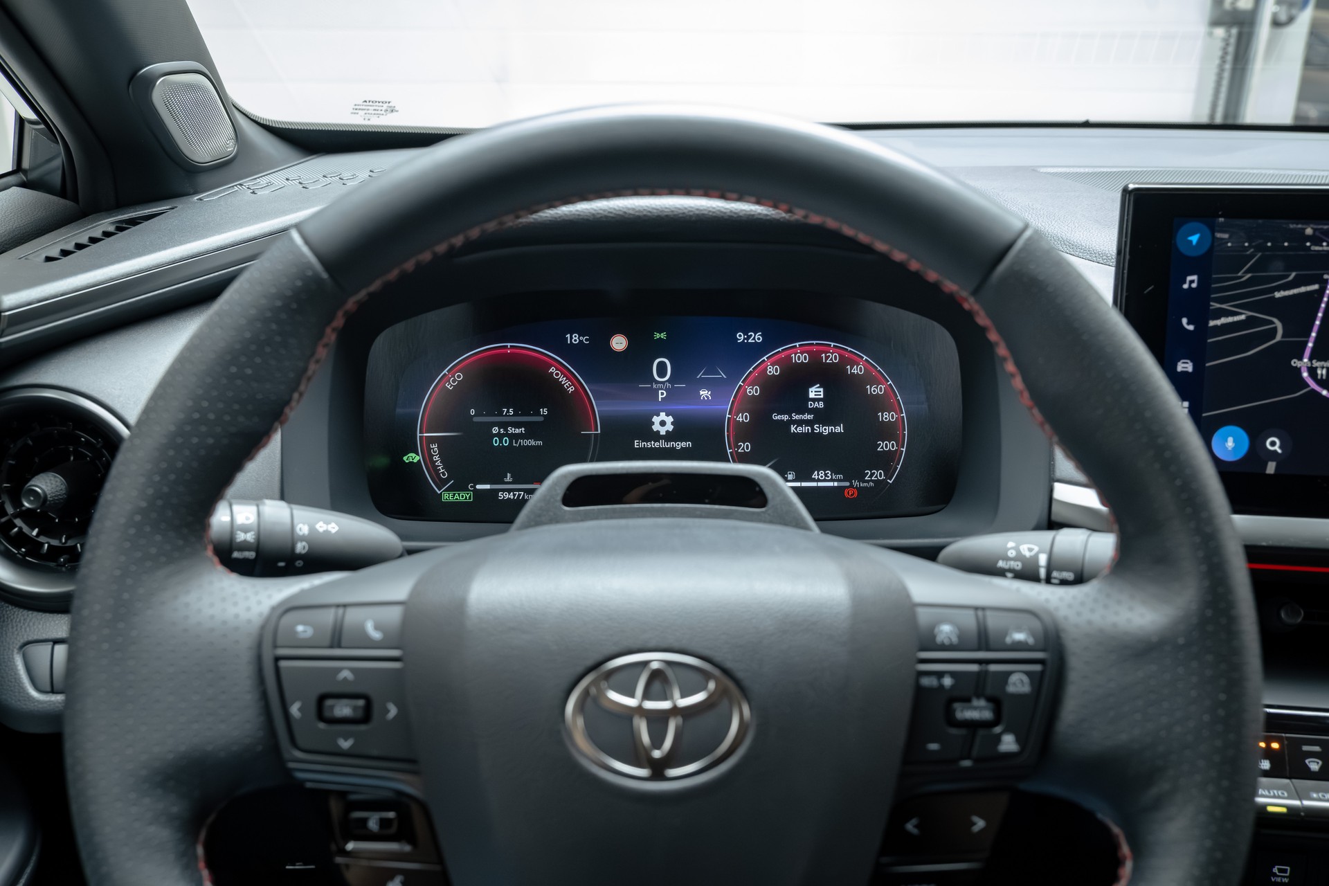 TOYOTA C-HR 2.0 HSD CVT GR Sport Premiere 4WD-image-13