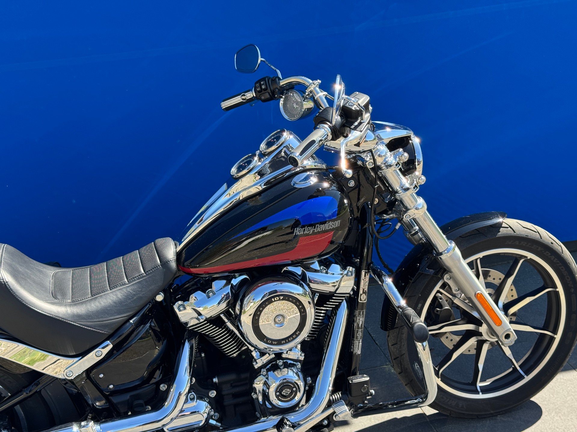 HARLEY-DAVIDSON FXLR Low Rider 107 ABS mit (35 KW)-showroom-element-2