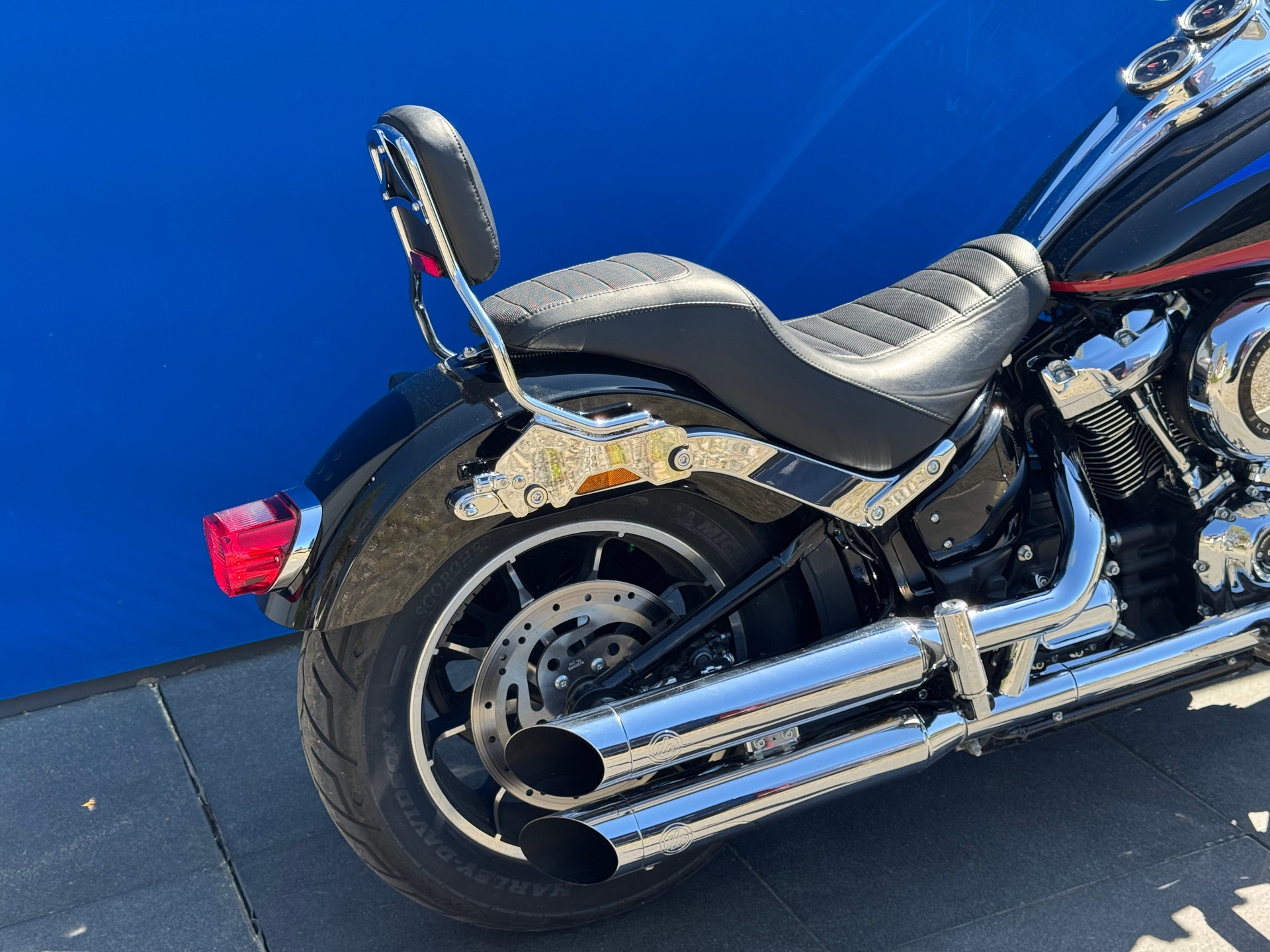 HARLEY-DAVIDSON FXLR Low Rider 107 ABS mit (35 KW)-showroom-element-3
