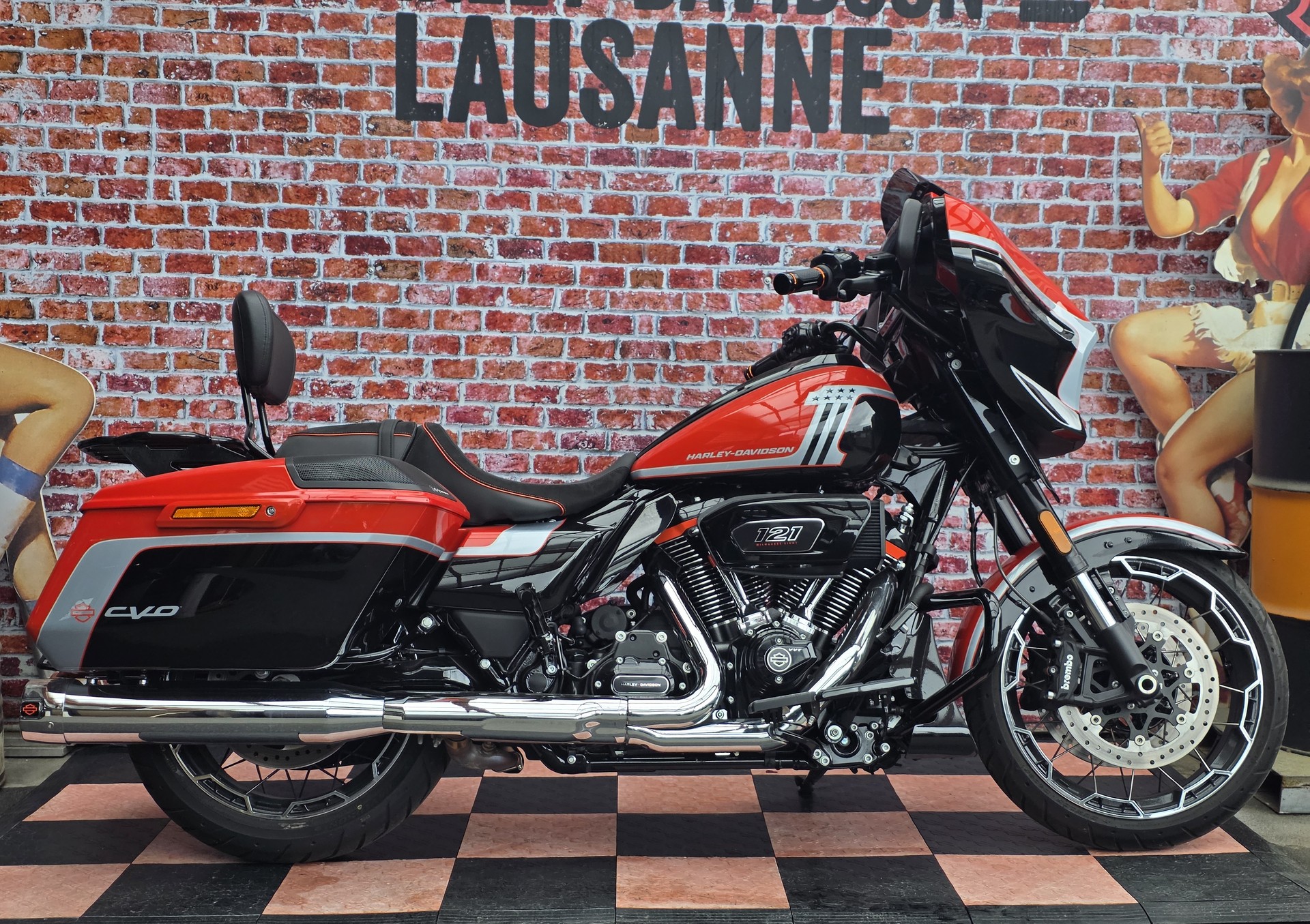 HARLEY-DAVIDSON FLHXSE Street Glide CVO 121-image-2
