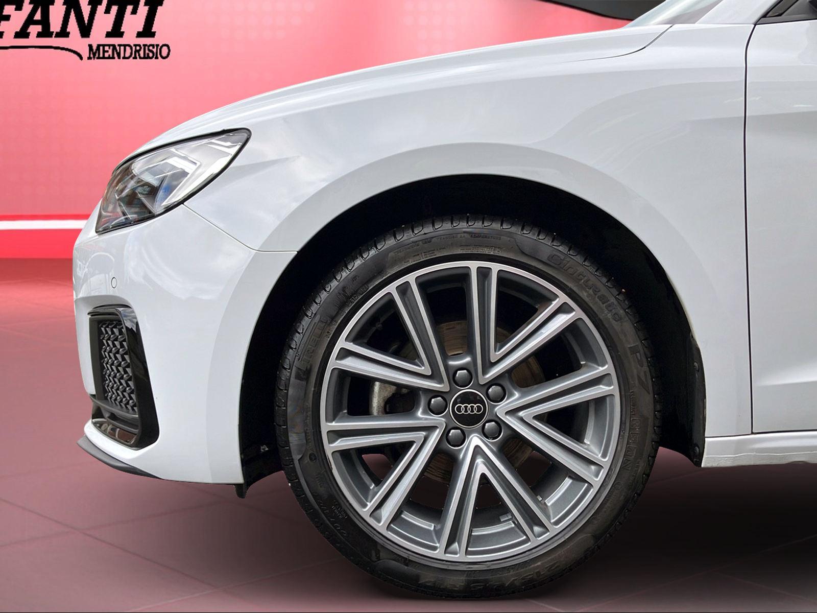 AUDI A1 Sportback 1.0 30 TFSI Advanced-image-2