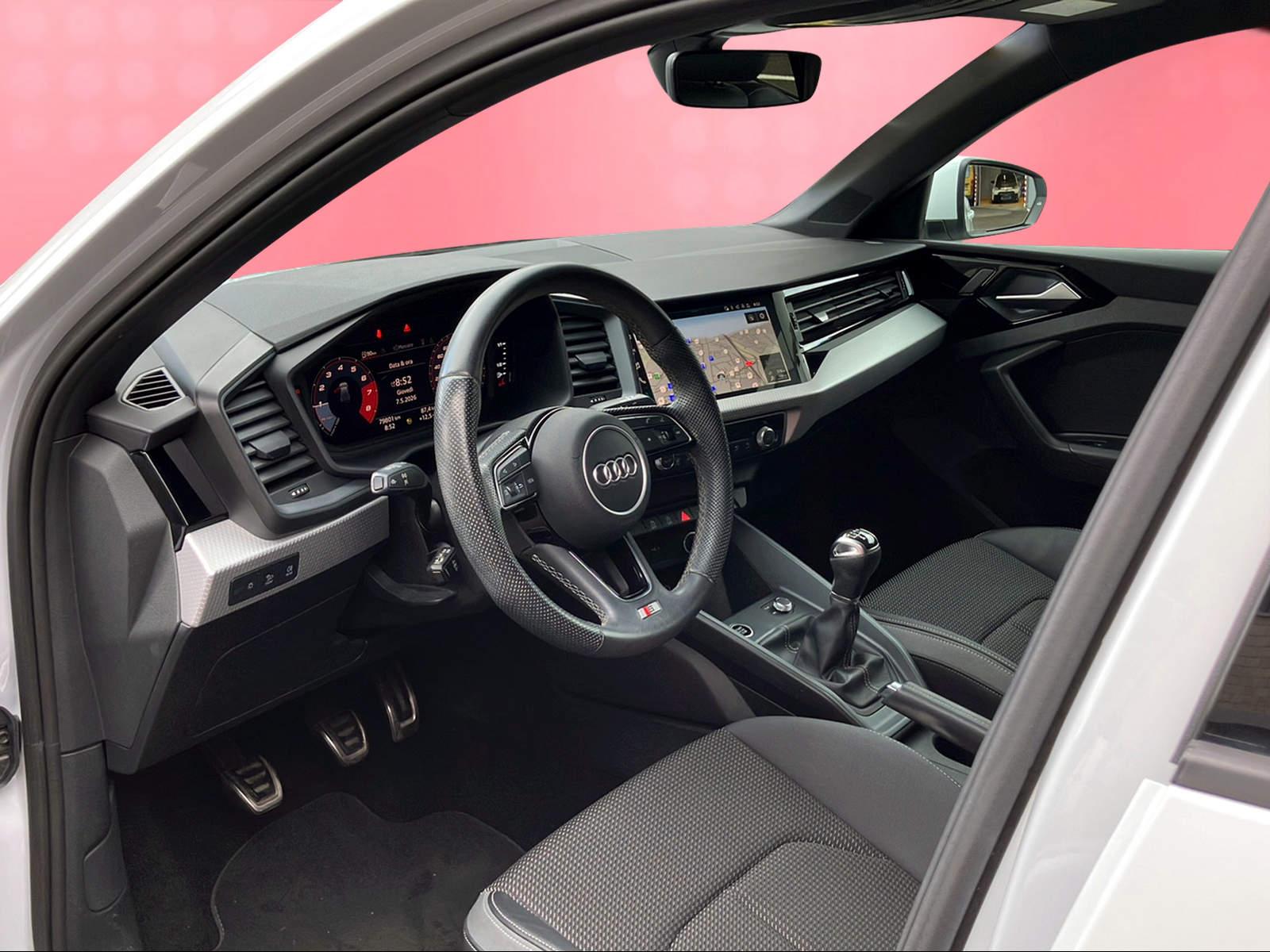 AUDI A1 Sportback 1.0 30 TFSI Advanced-image-4