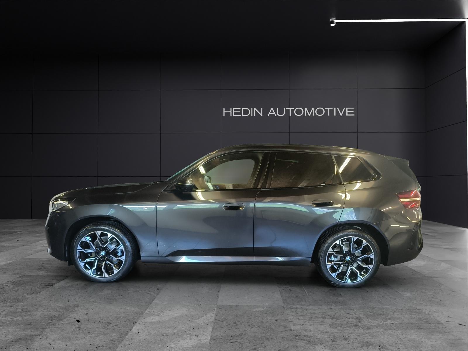 BMW X3 20i xDrive-showroom-element-1