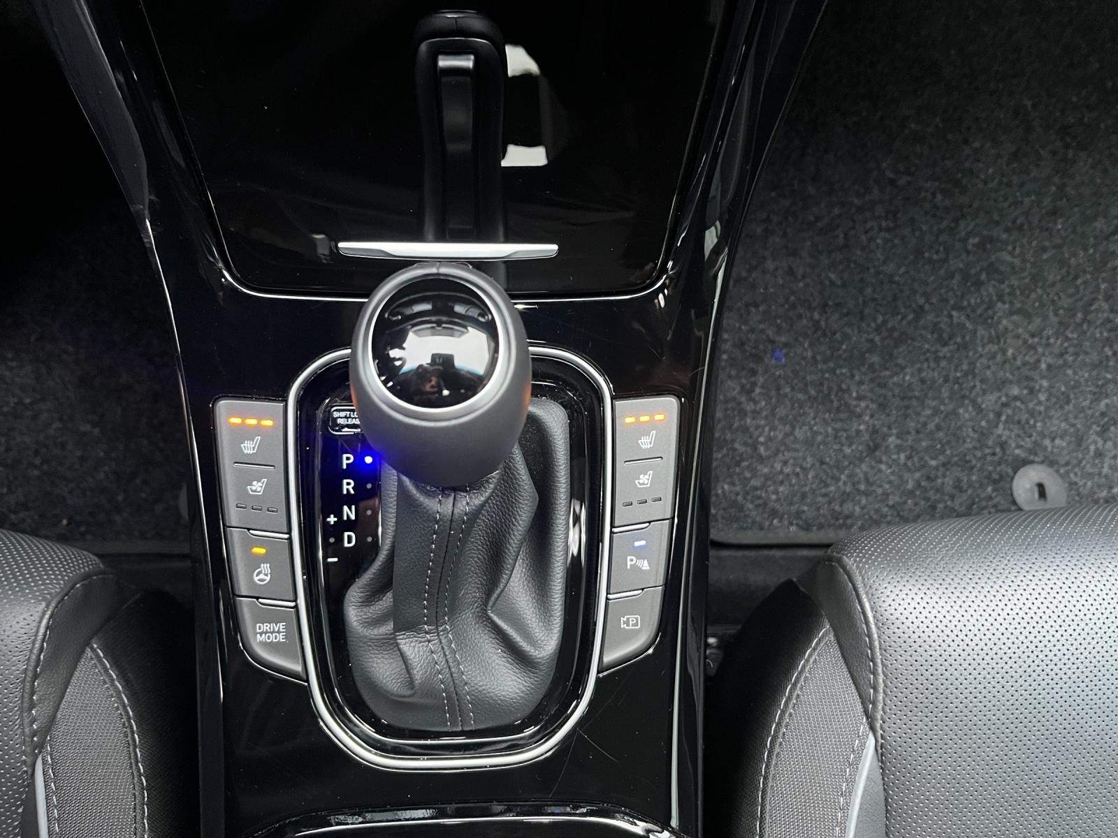 HYUNDAI i30 1.5 T-GDi Vertex-image-9