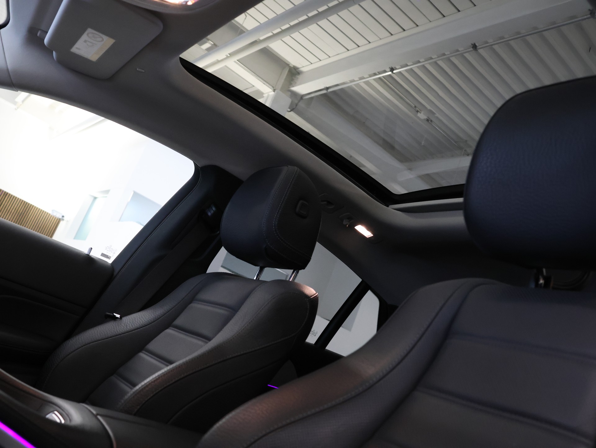 MERCEDES-BENZ GLE Coupé 300 d 4Matic+ 9G-Tronic *Panorama* *Burmester* *360 Kamera*-image-16