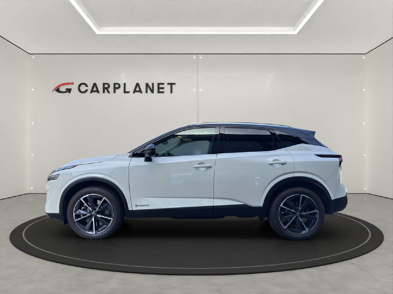 NISSAN Qashqai 1.5 VC-T Tekna-showroom-element-2