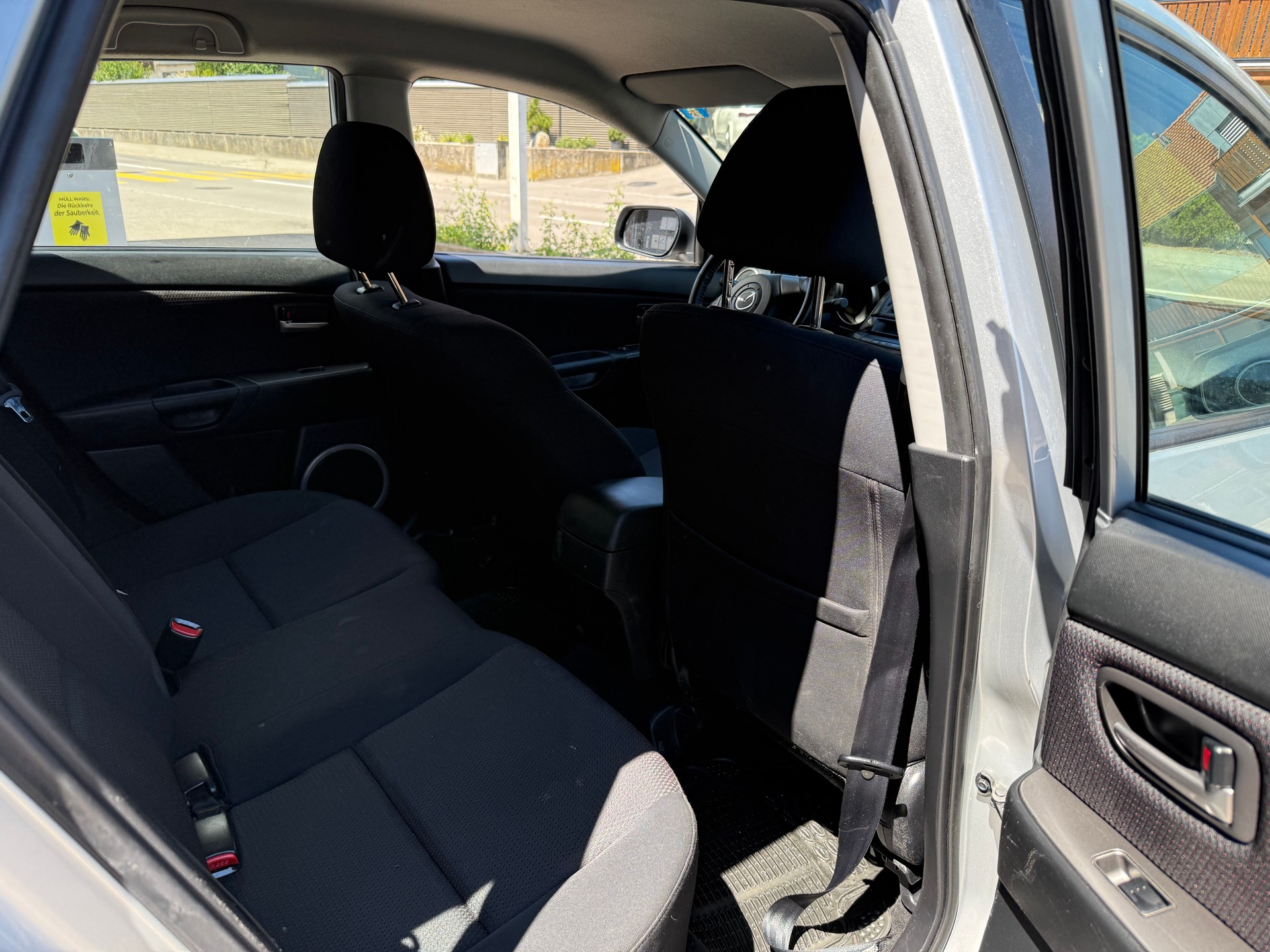MAZDA 3 1.6 16V Confort-image-11