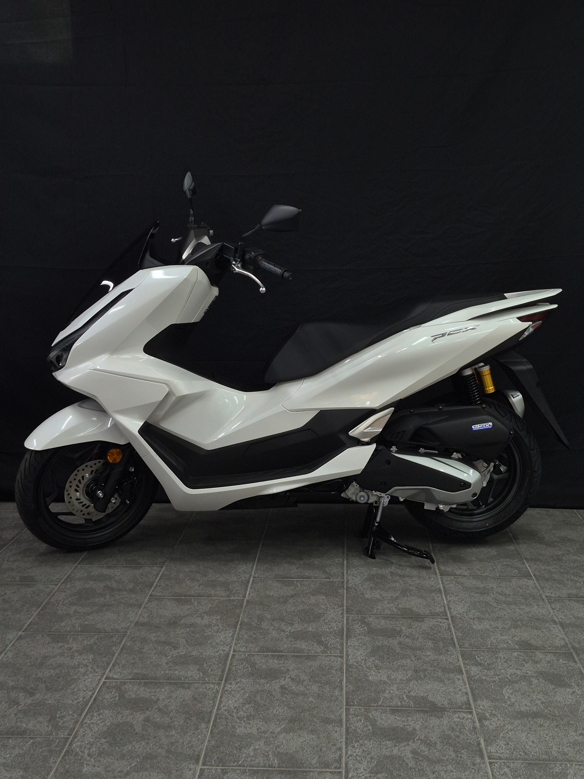 HONDA PCX 125 DX TFT. connectivity-image-15