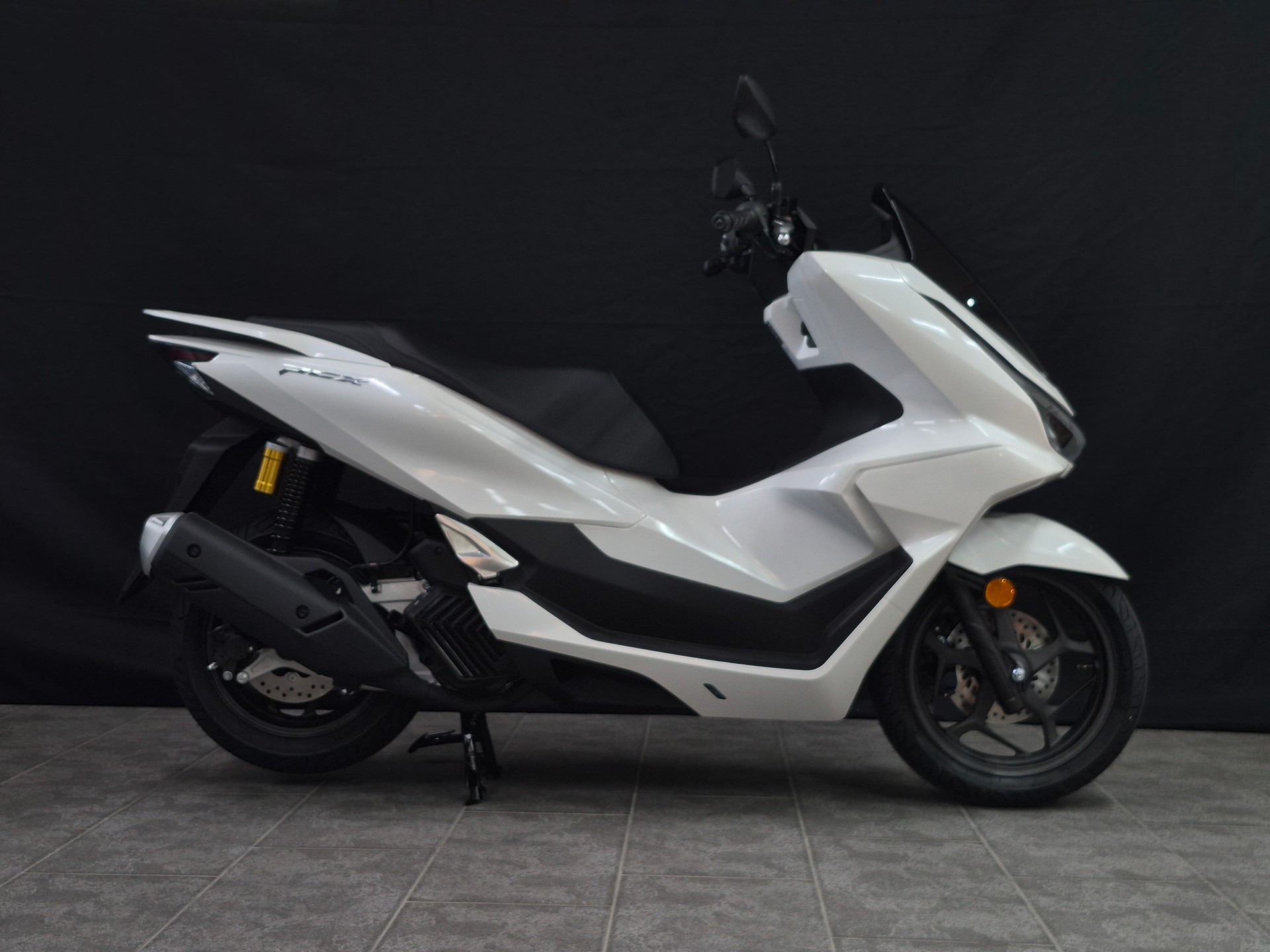 HONDA PCX 125 DX TFT. connectivity-image-6
