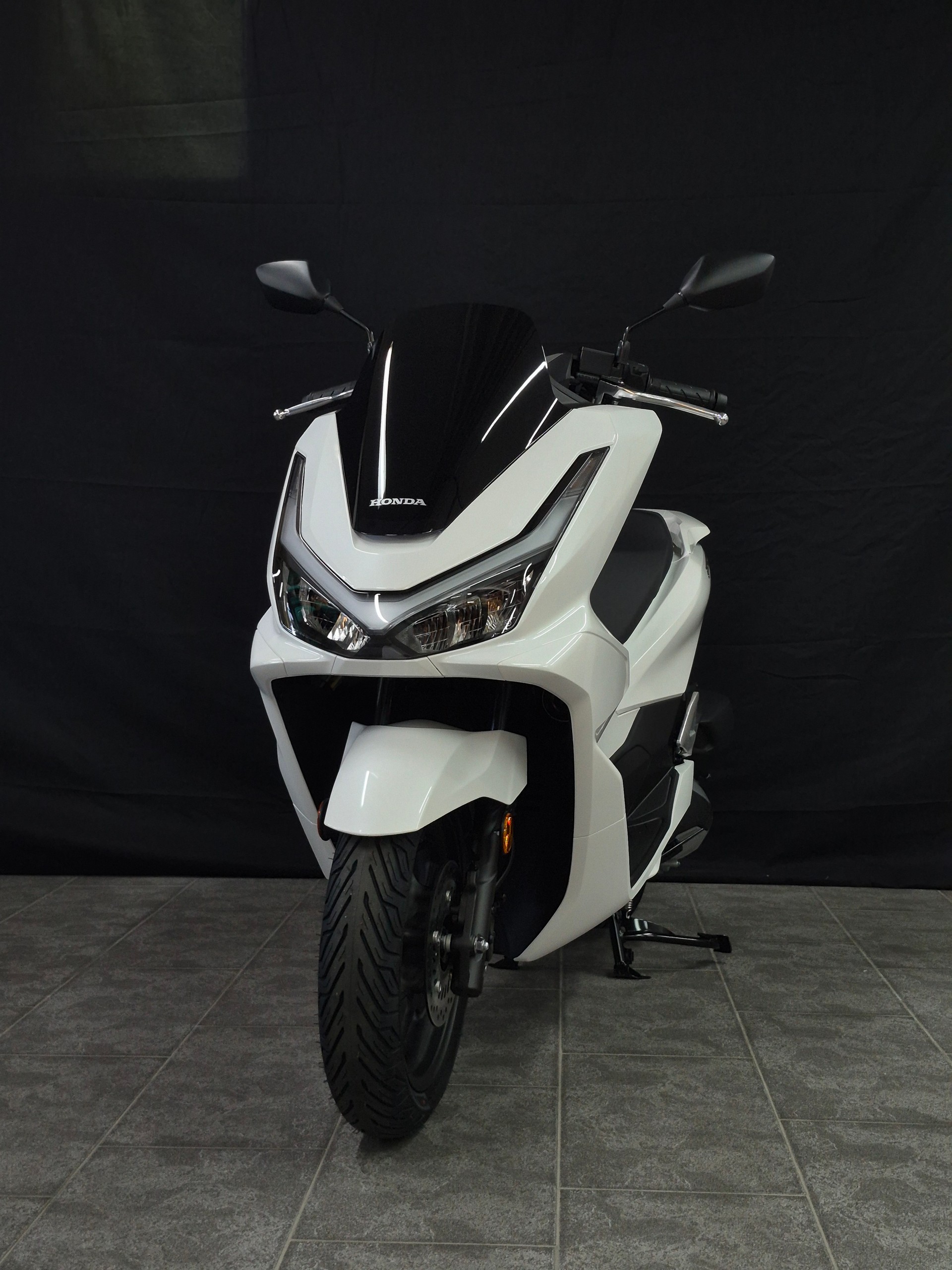 HONDA PCX 125 DX TFT. connectivity-image-12