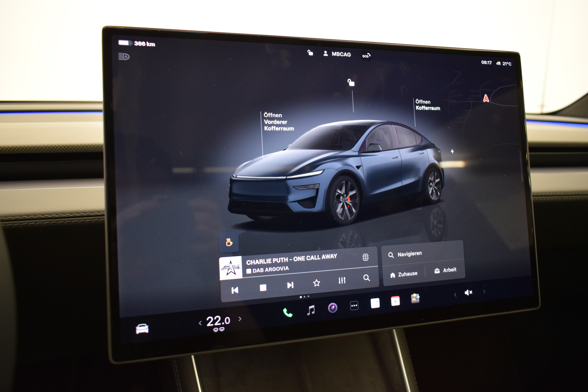 TESLA Model Y Performance 4WD 626PS, Stealth Grey, 21 Zoll, Carbon, Made in Berlin-image-21