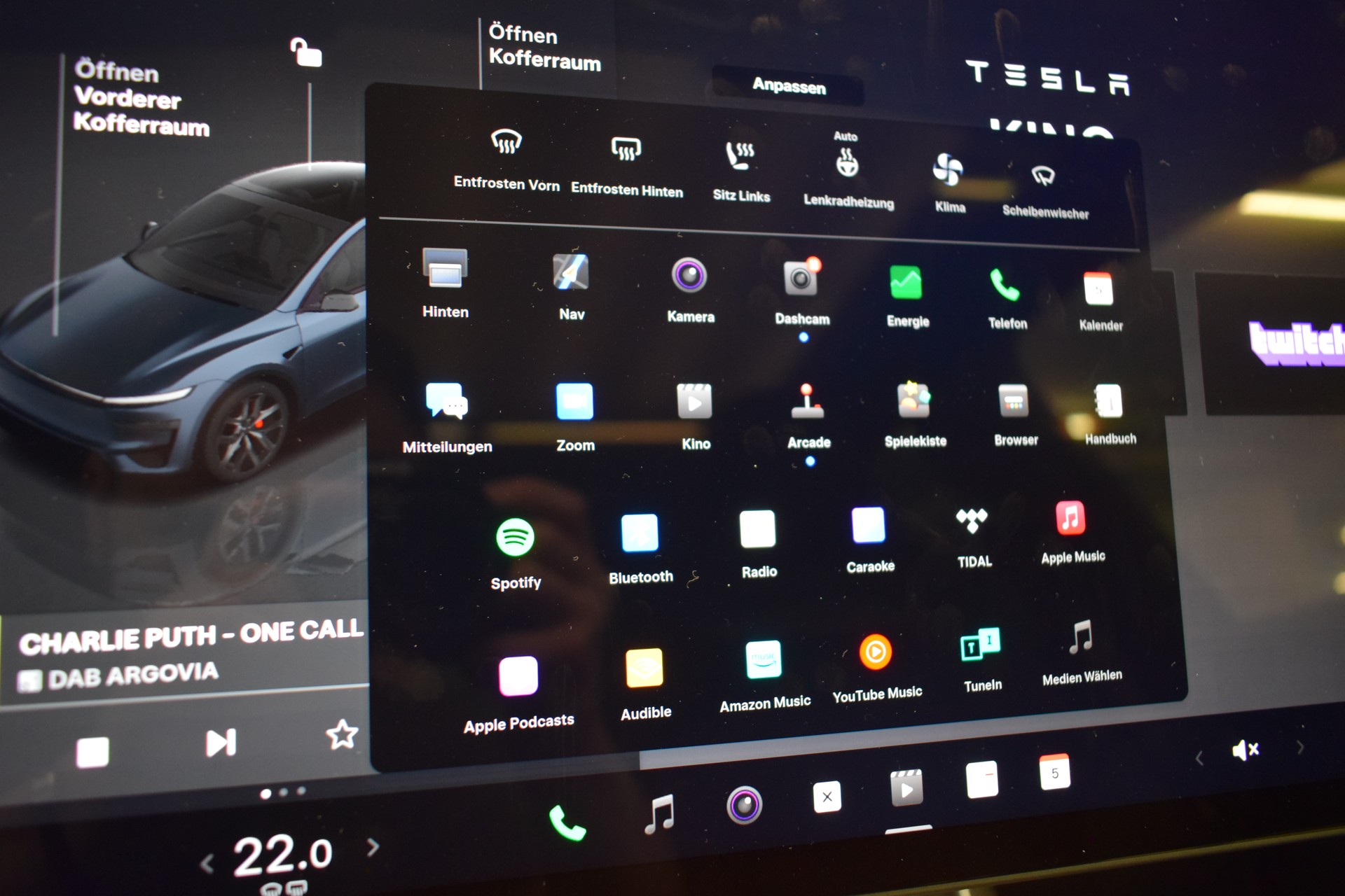 TESLA Model Y Performance 4WD 626PS, Stealth Grey, 21 Zoll, Carbon, Made in Berlin-image-27
