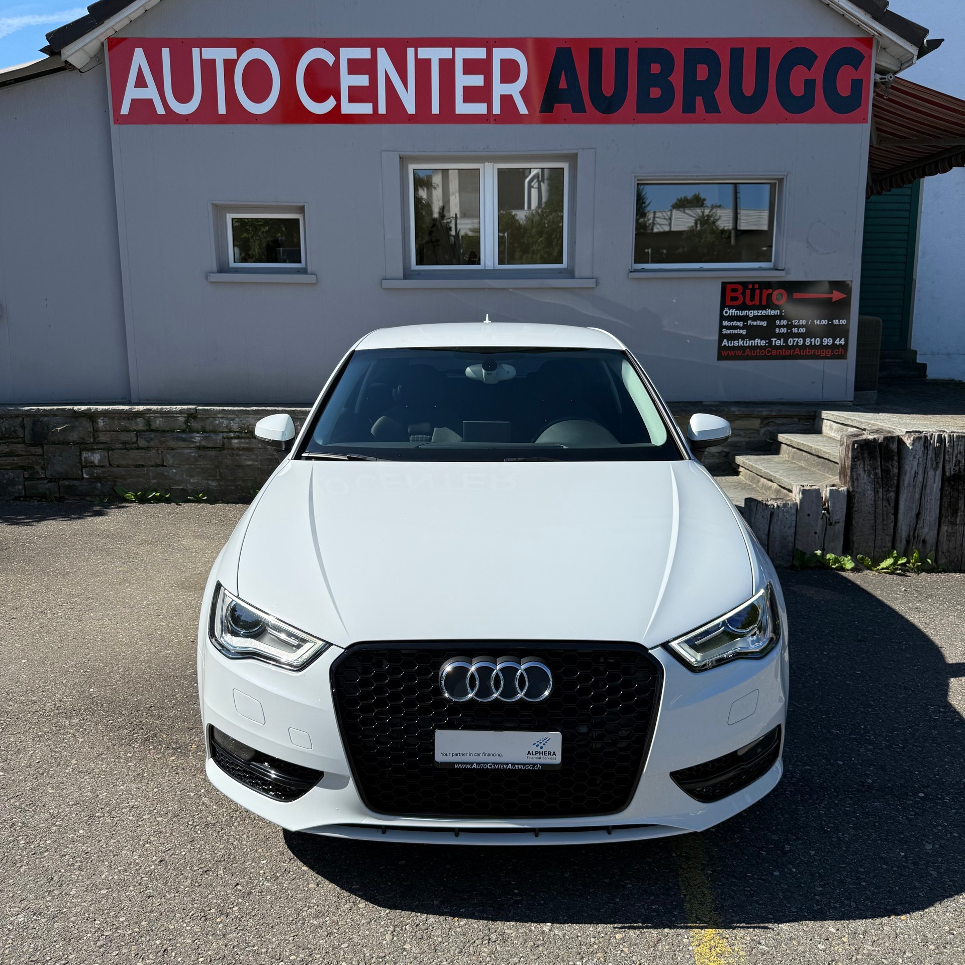 AUDI A3 2.0 TDI Ambition S-tronic-showroom-element-2
