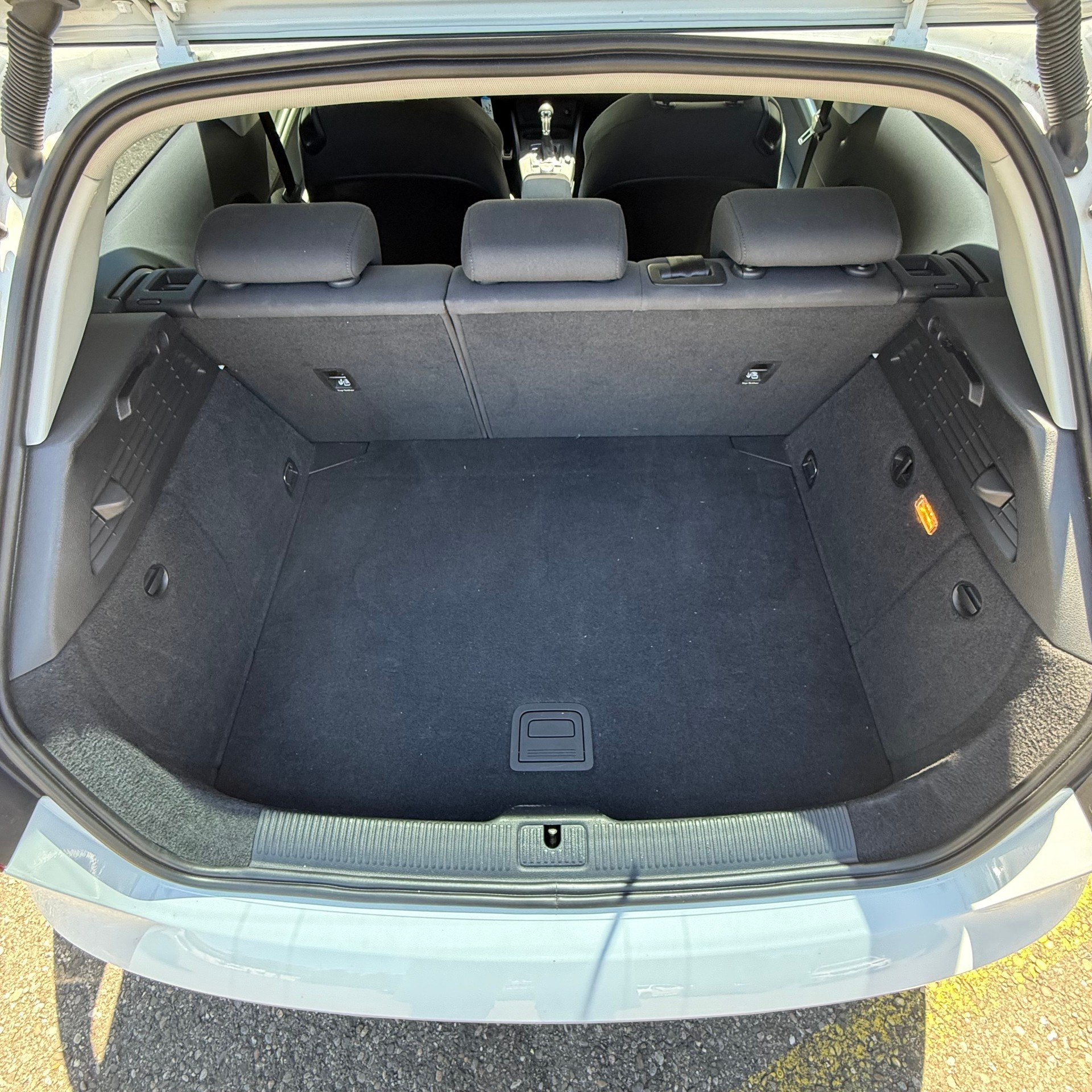 AUDI A3 2.0 TDI Ambition S-tronic-image-18