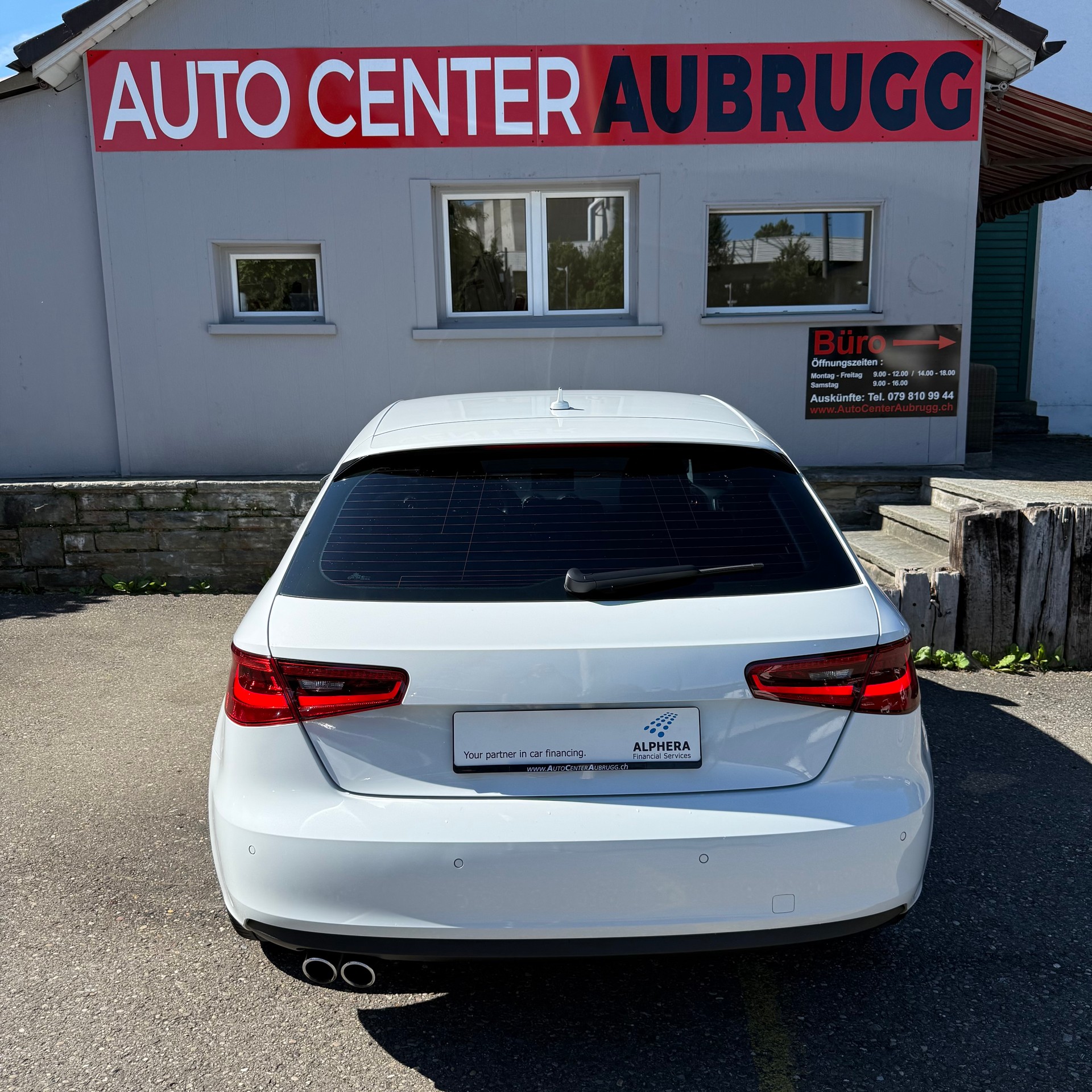 AUDI A3 2.0 TDI Ambition S-tronic-image-4