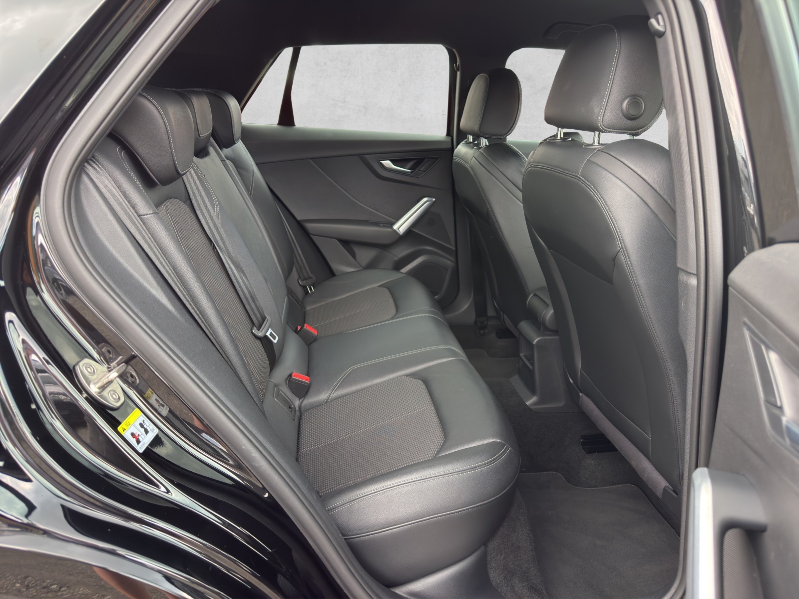 AUDI Q2 2.0 TDI sport quattro S-tronic-image-17