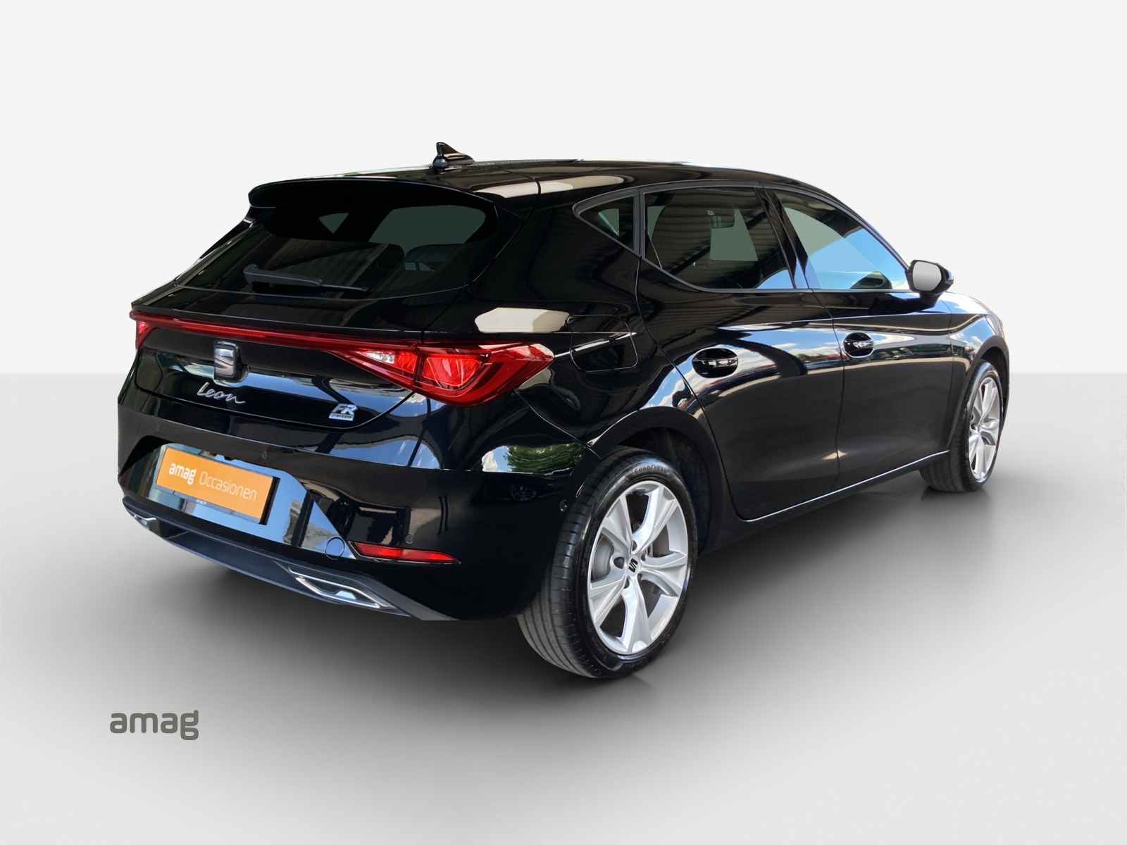 SEAT Leon 1.5 eHybrid pHEV DSG FR-image-4