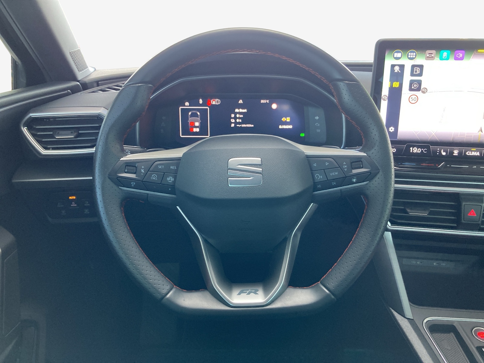SEAT Leon 1.5 eHybrid pHEV DSG FR-image-9