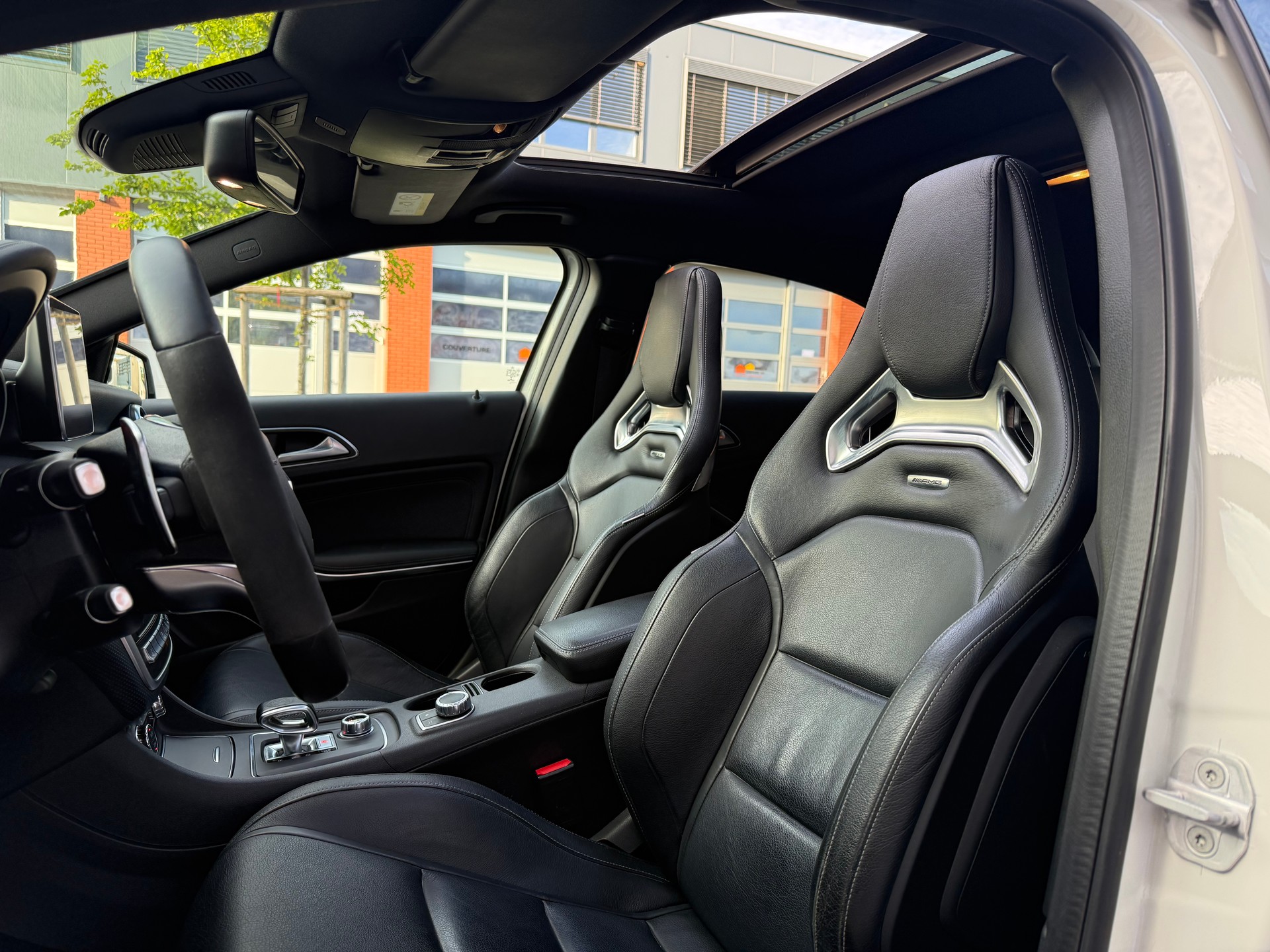 MERCEDES-BENZ A 45 AMG 4Matic Speedshift 7G-DCT-image-19