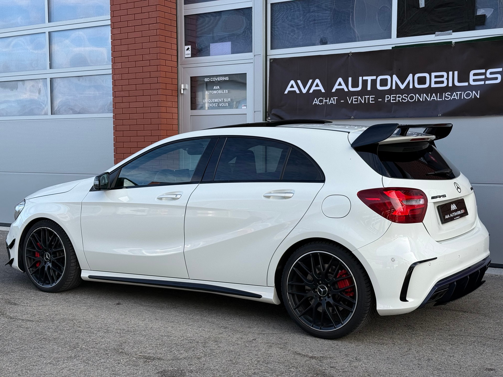 MERCEDES-BENZ A 45 AMG 4Matic Speedshift 7G-DCT-image-4