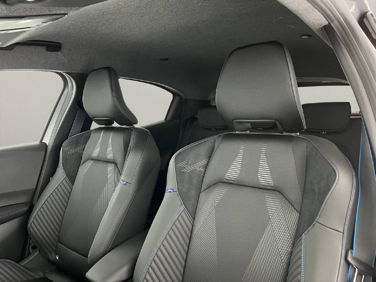 RENAULT Clio 1.8 E-Tech esprit Alpine-image-8