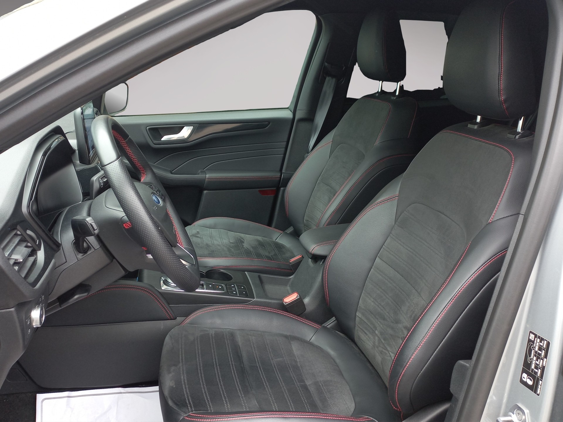 FORD Kuga 2.5 PHEV ST-Line FWD-image-3