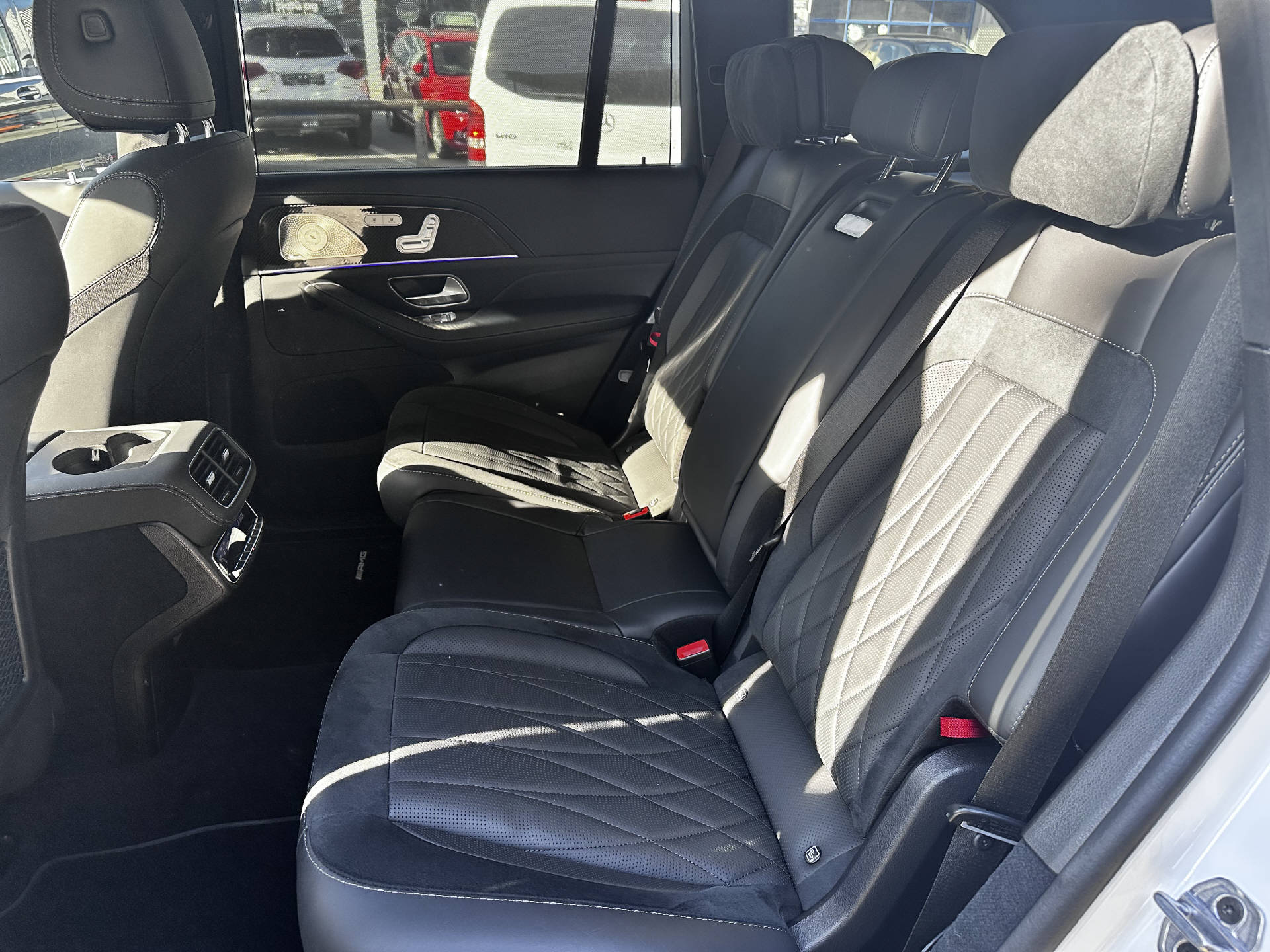 MERCEDES-BENZ GLS 63 AMG 4matic+-image-10