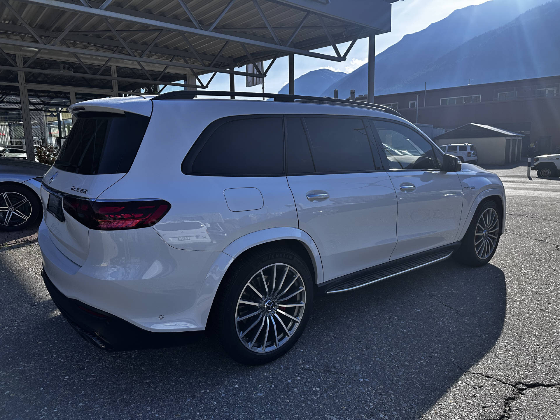 MERCEDES-BENZ GLS 63 AMG 4matic+-image-7