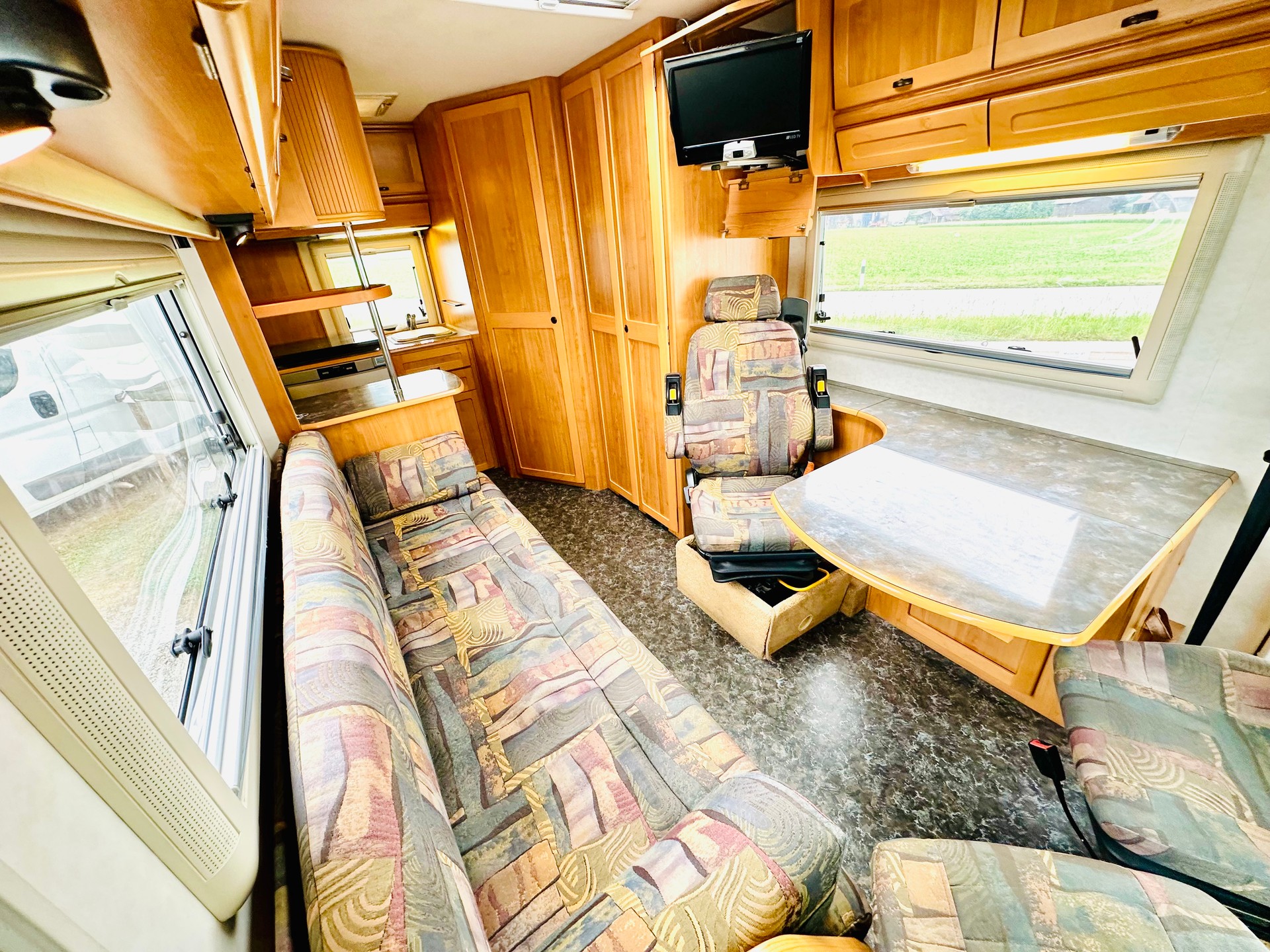 FIAT 2.5TDi 116PS Hymer E510 ***TOP GEPFLEGT*** frisch ab MFK-image-9