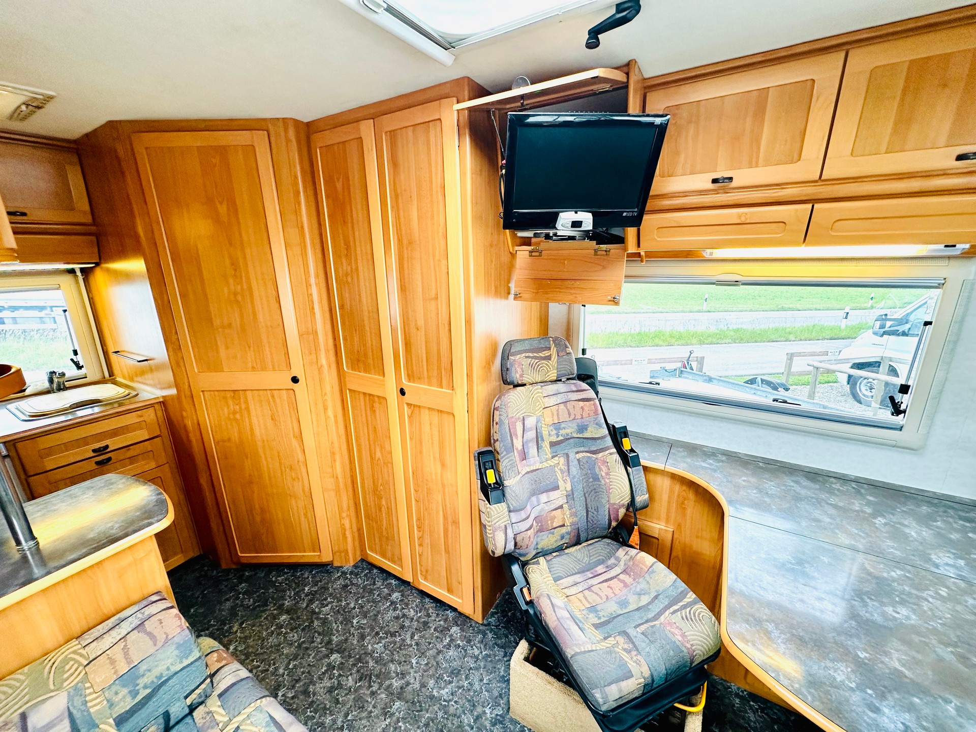 FIAT 2.5TDi 116PS Hymer E510 ***TOP GEPFLEGT*** frisch ab MFK-image-11