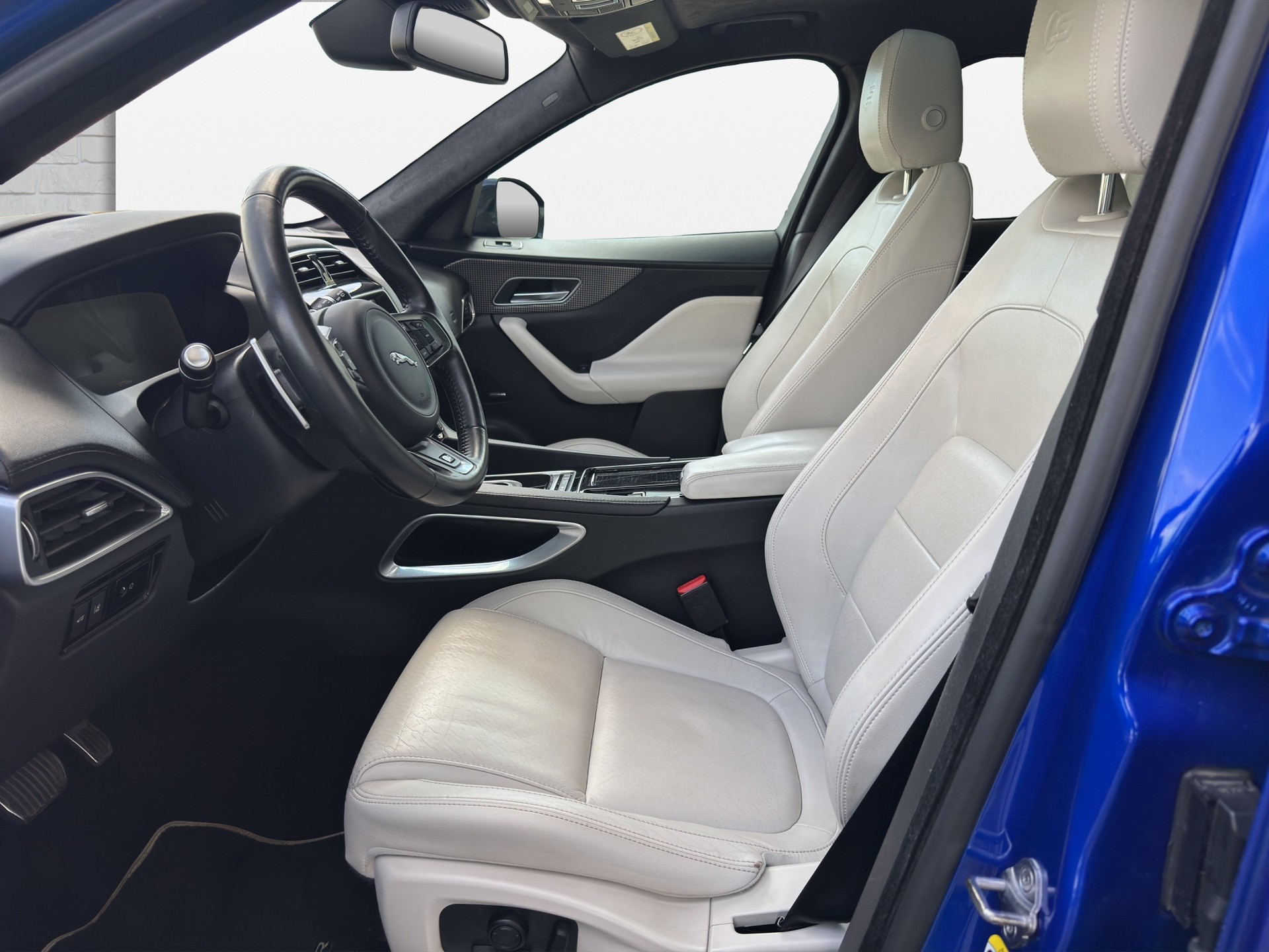 JAGUAR F-Pace 3.0 TD R-Sport AWD Automatik-image-9