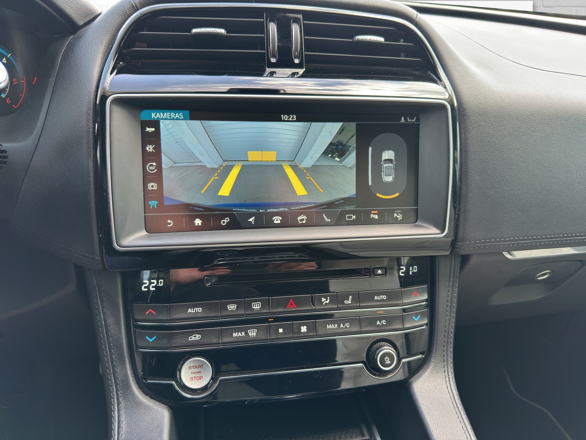 JAGUAR F-Pace 3.0 TD R-Sport AWD Automatik-image-15
