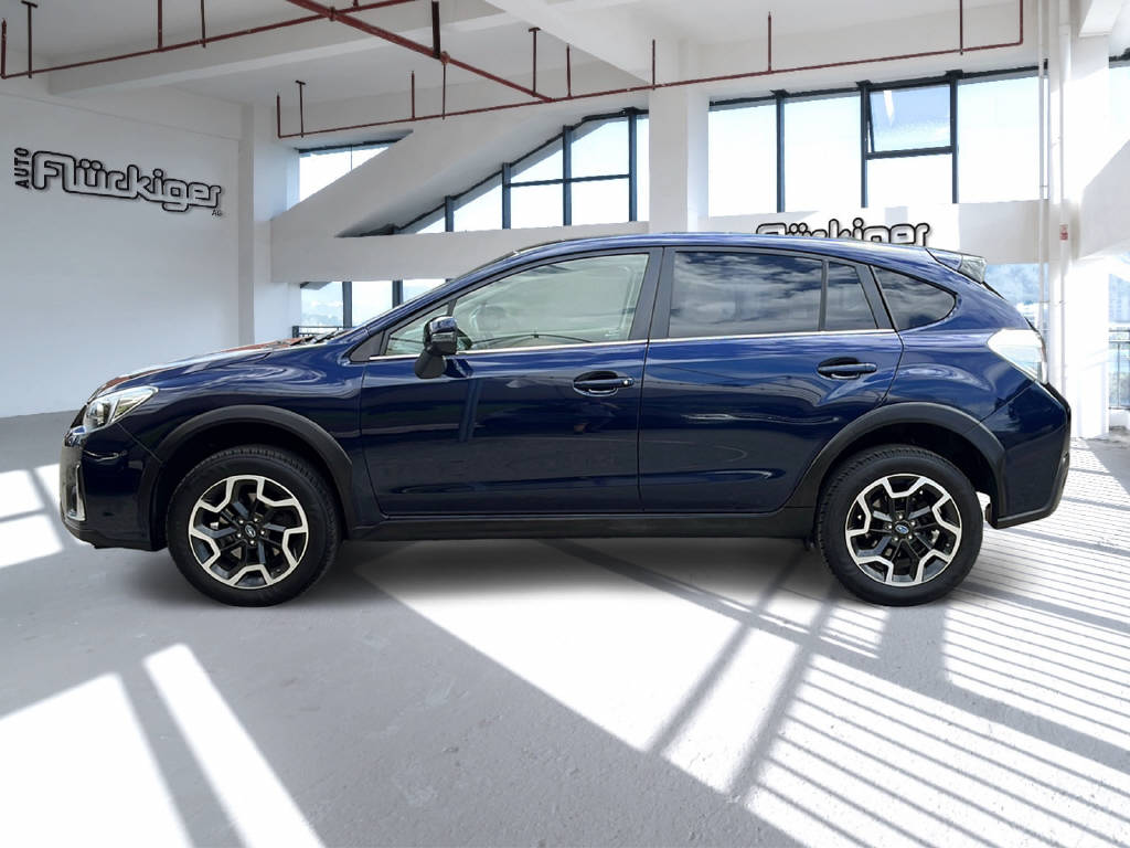 SUBARU XV 2.0i Swiss Three-showroom-element-3