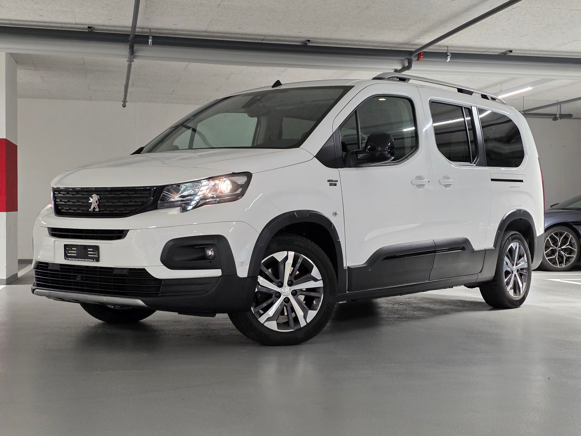 PEUGEOT Rifter Long 1.5 BlueHDi GT Line EAT8-image-0