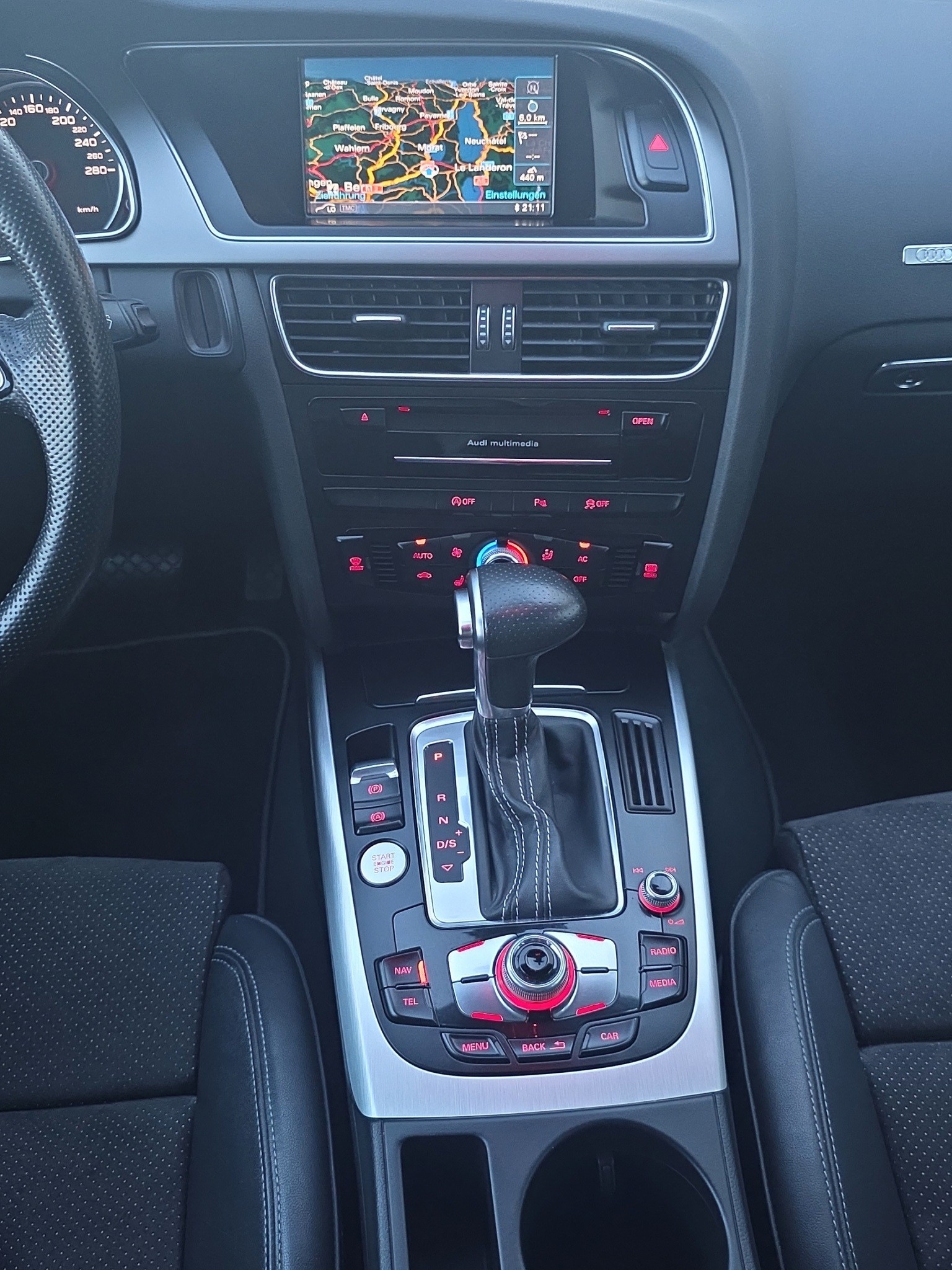 AUDI A5 Sportback 3.0 TDI S-Line-image-11