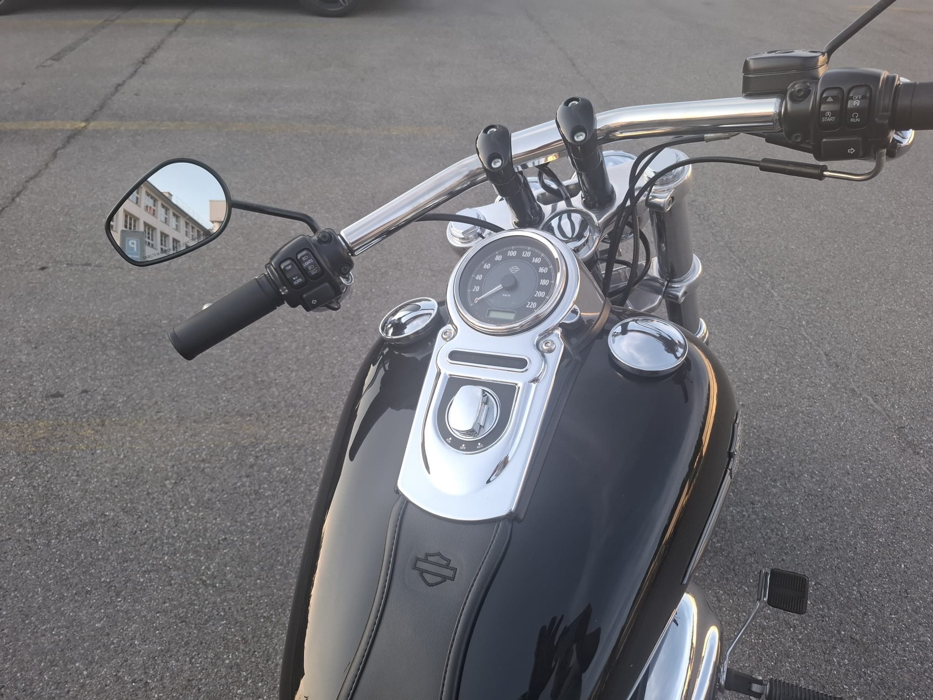 HARLEY-DAVIDSON FXDF Dyna Fat Bob 103 ABS-image-3