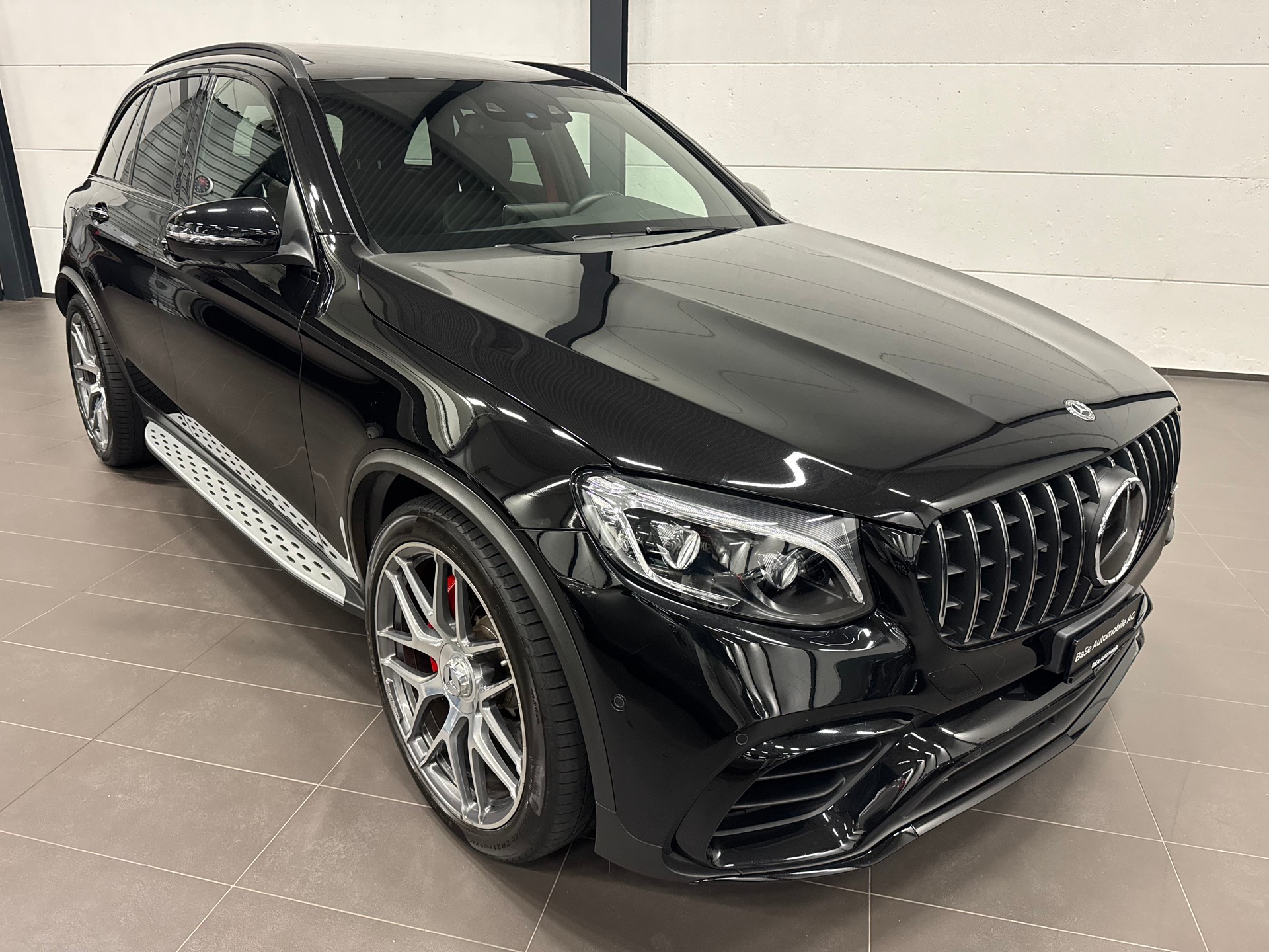 MERCEDES-BENZ GLC 63 S AMG 4Matic+ 9G-Tronic-showroom-element-1